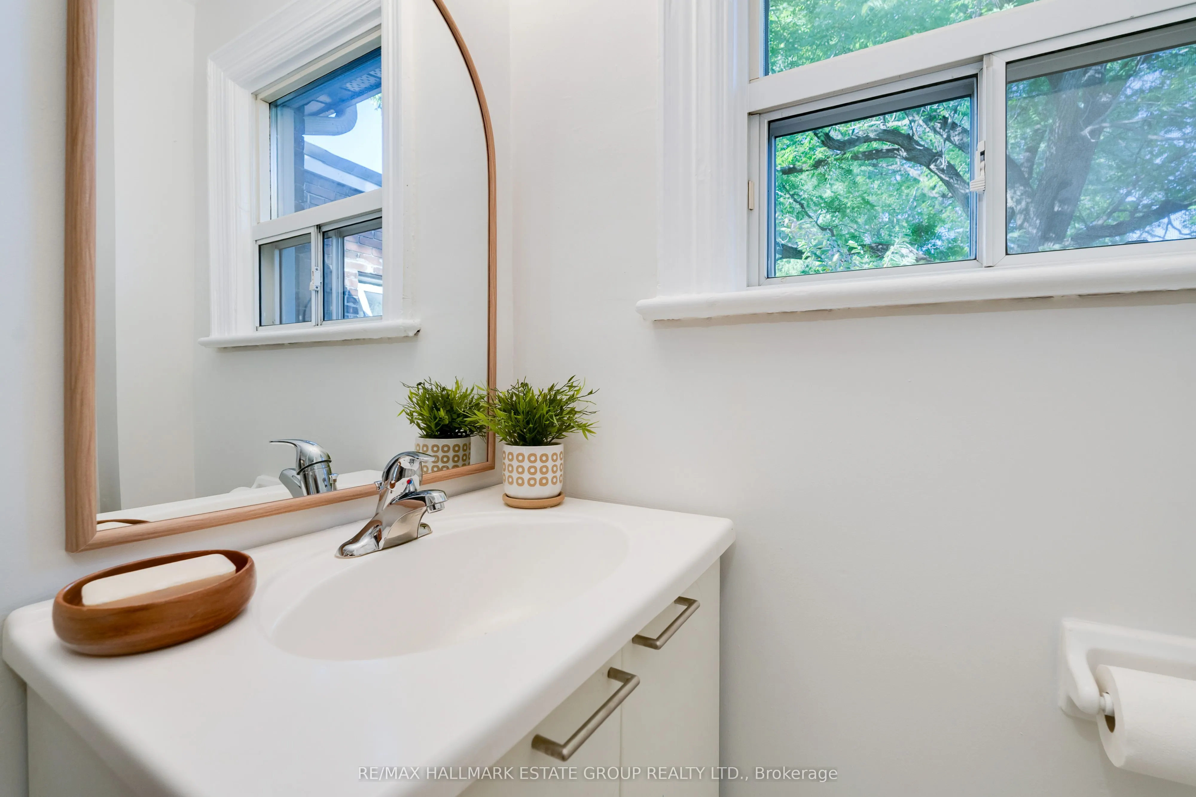 4 Riverdale Avenue