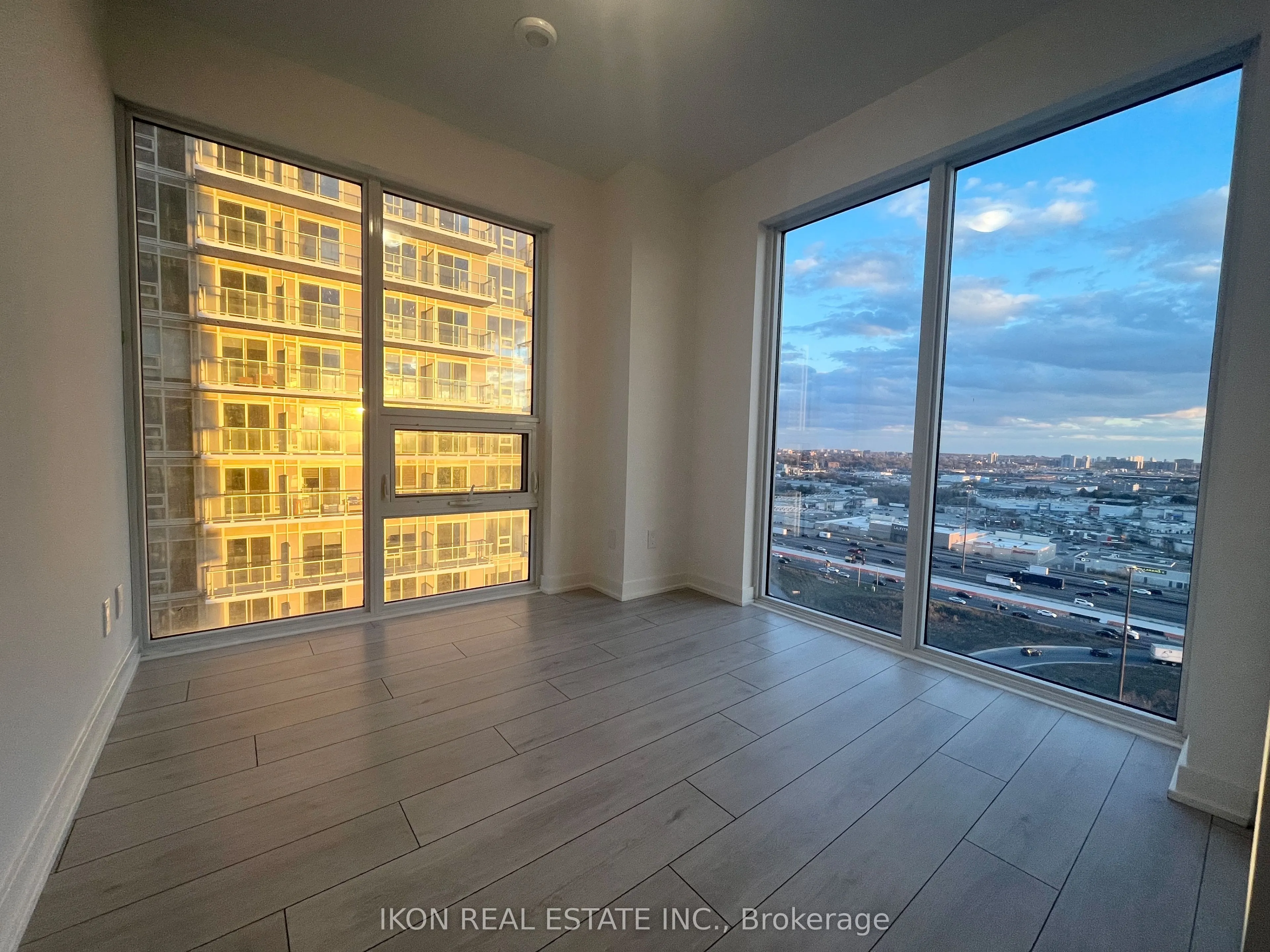 2031 Kennedy Road, #2125