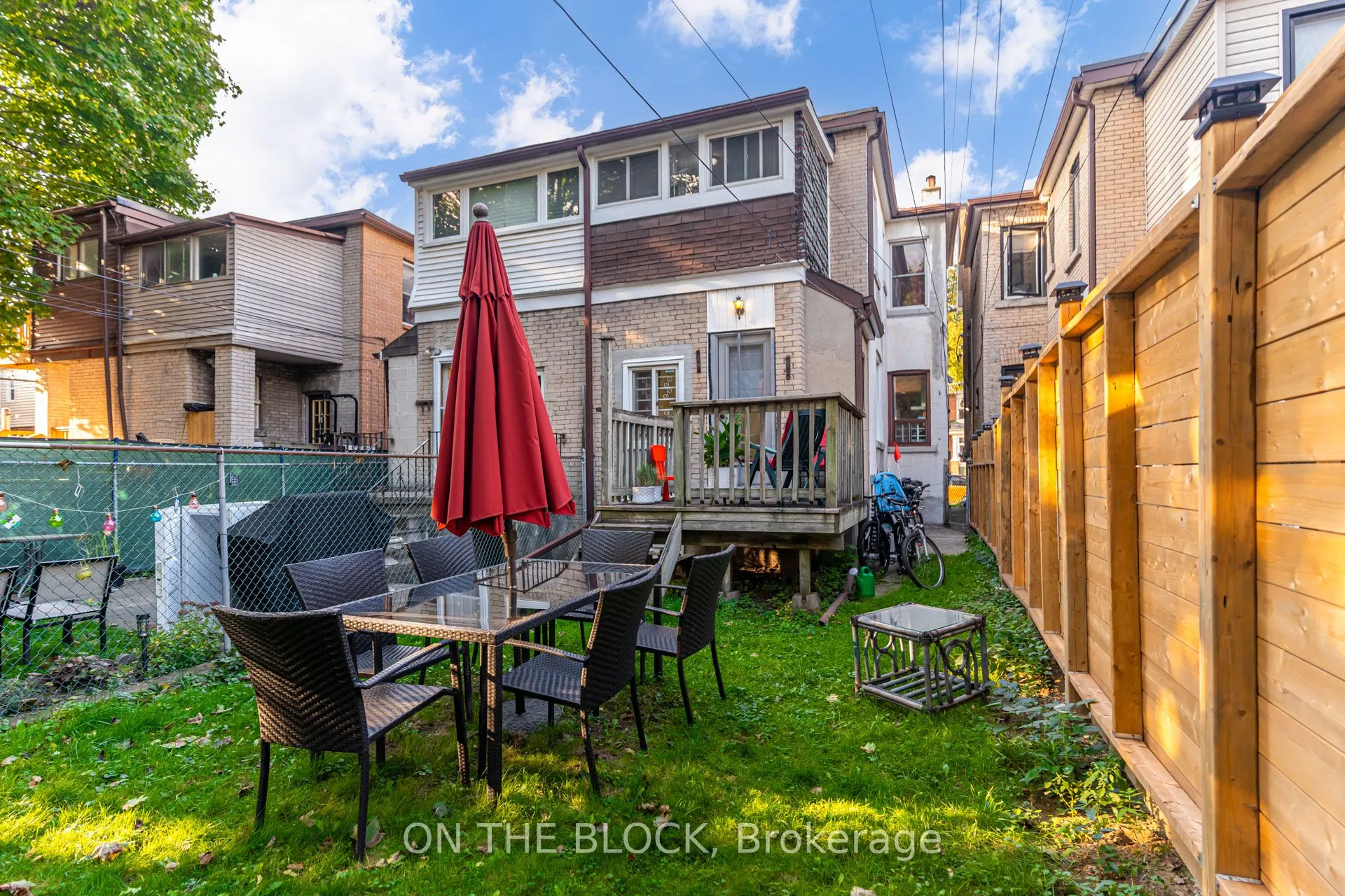 11 Mountnoel Avenue