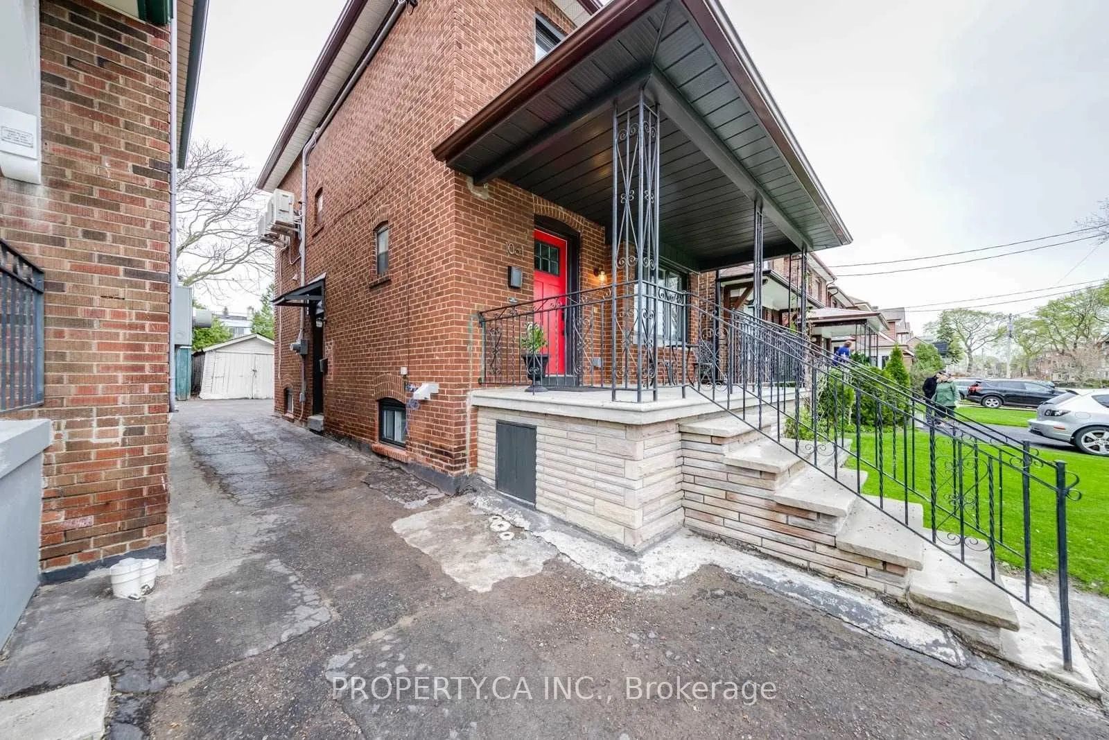 1061 Logan Avenue, #Lower