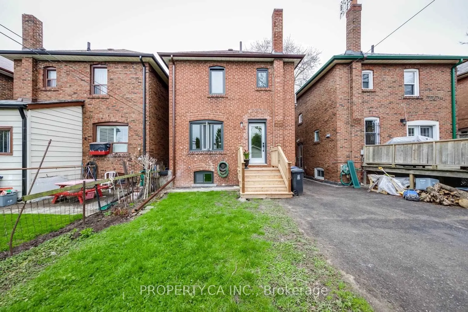 1061 Logan Avenue, #Lower
