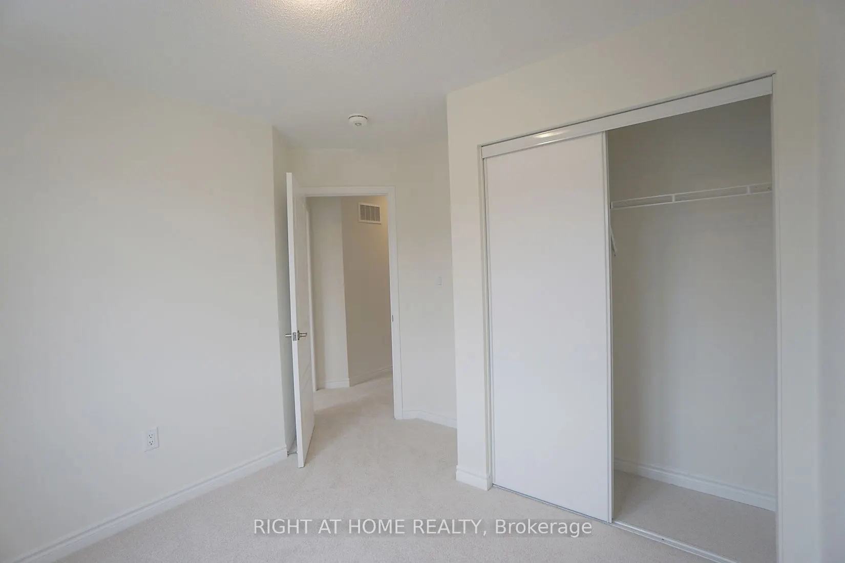 3328 Thunderbird Promenade E