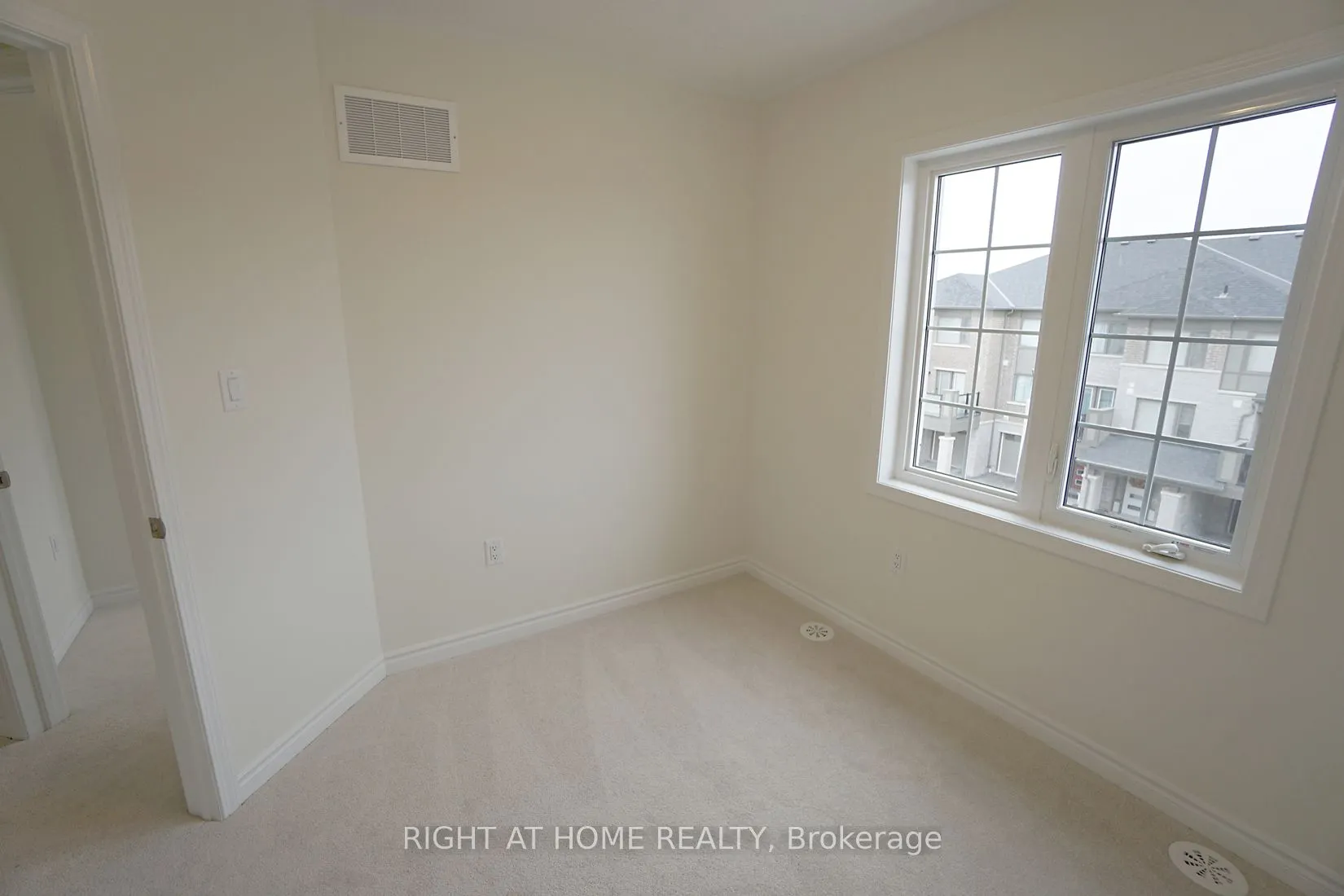 3328 Thunderbird Promenade E