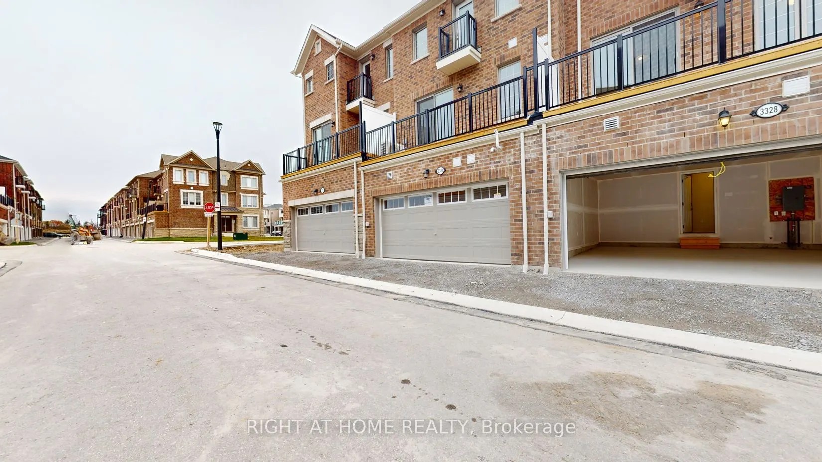 3328 Thunderbird Promenade E