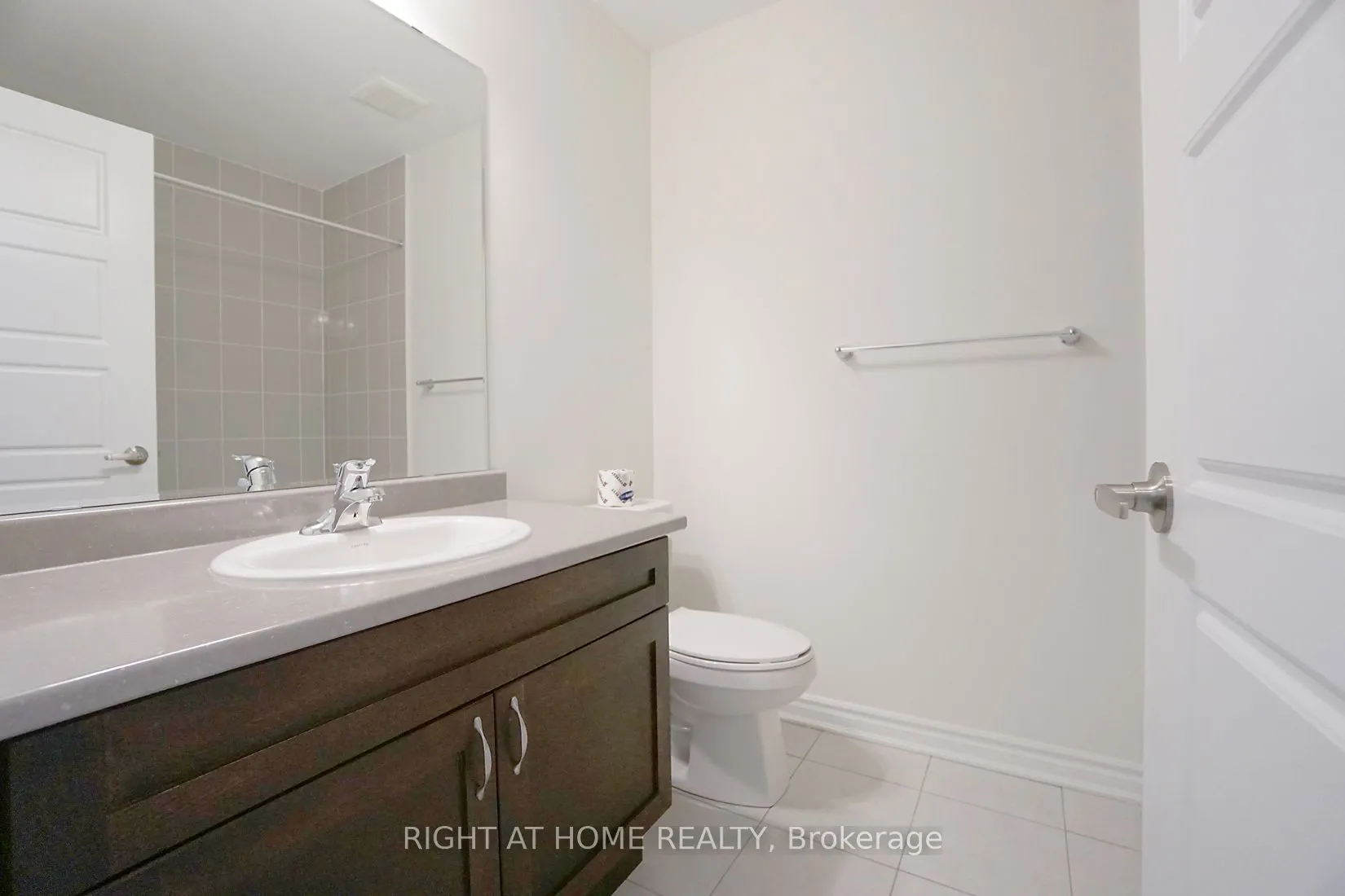 3328 Thunderbird Promenade E