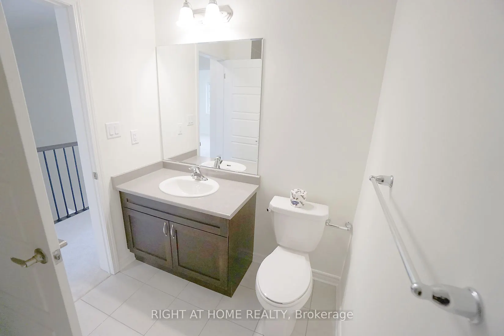 3328 Thunderbird Promenade E