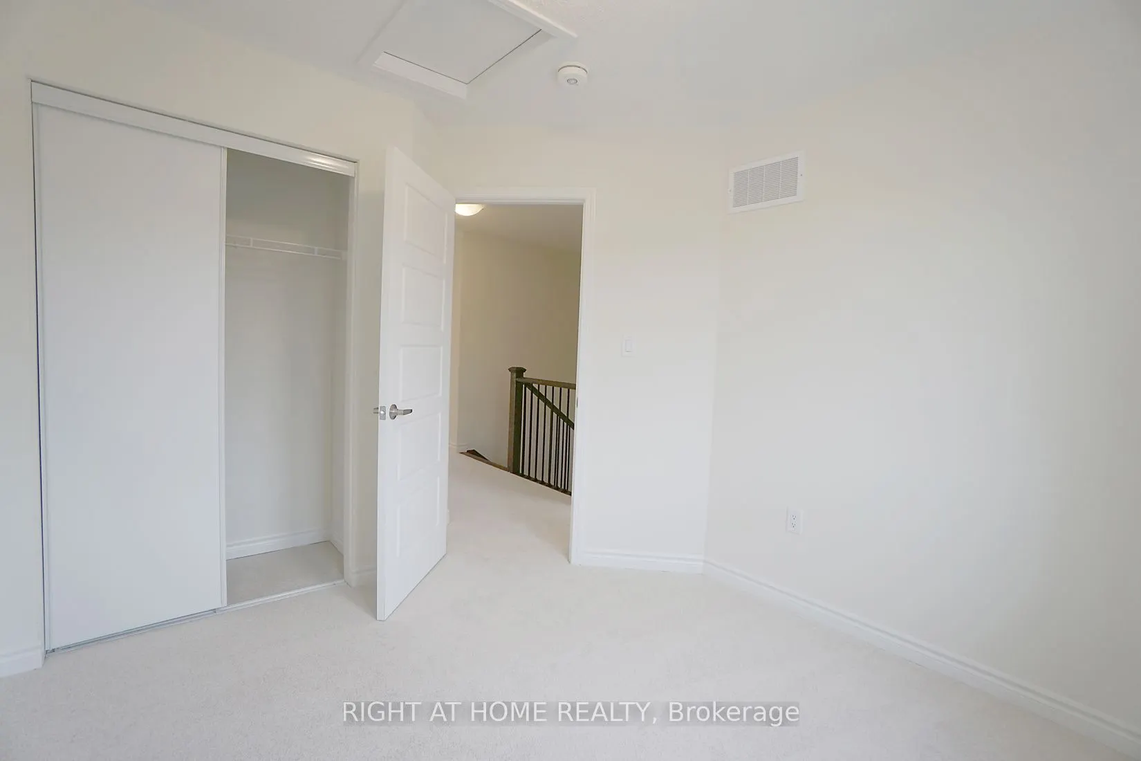 3328 Thunderbird Promenade E