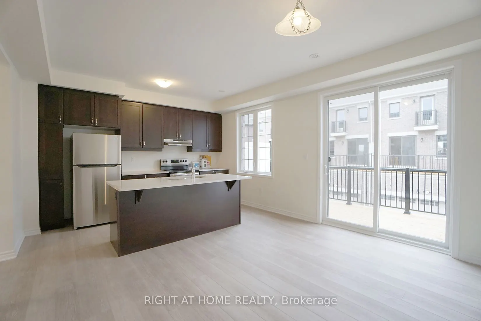 3328 Thunderbird Promenade E