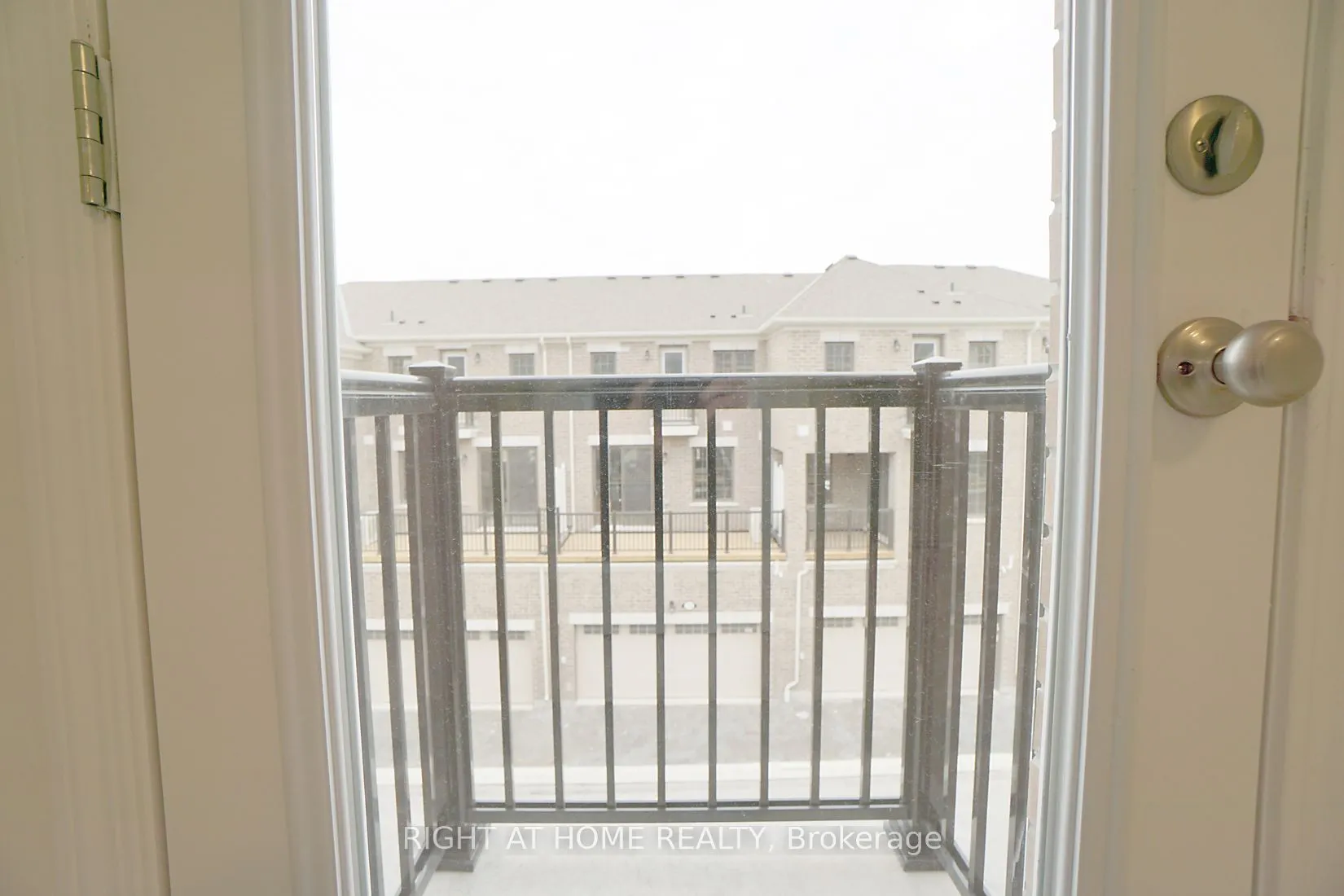 3328 Thunderbird Promenade E