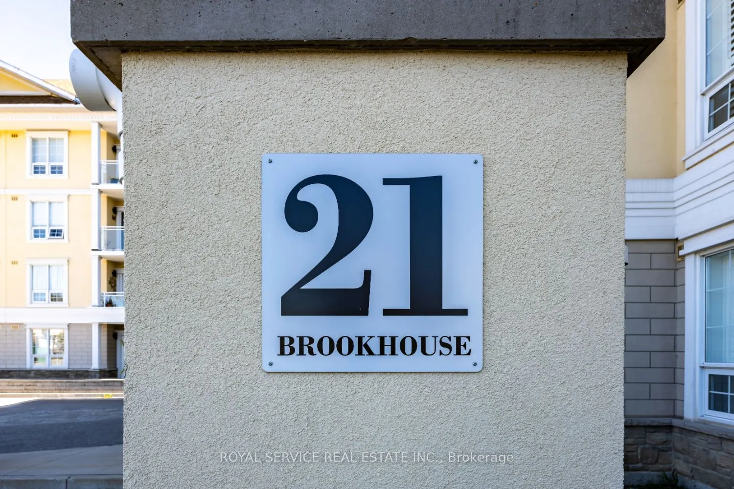 21 Brookhouse Drive, #220
