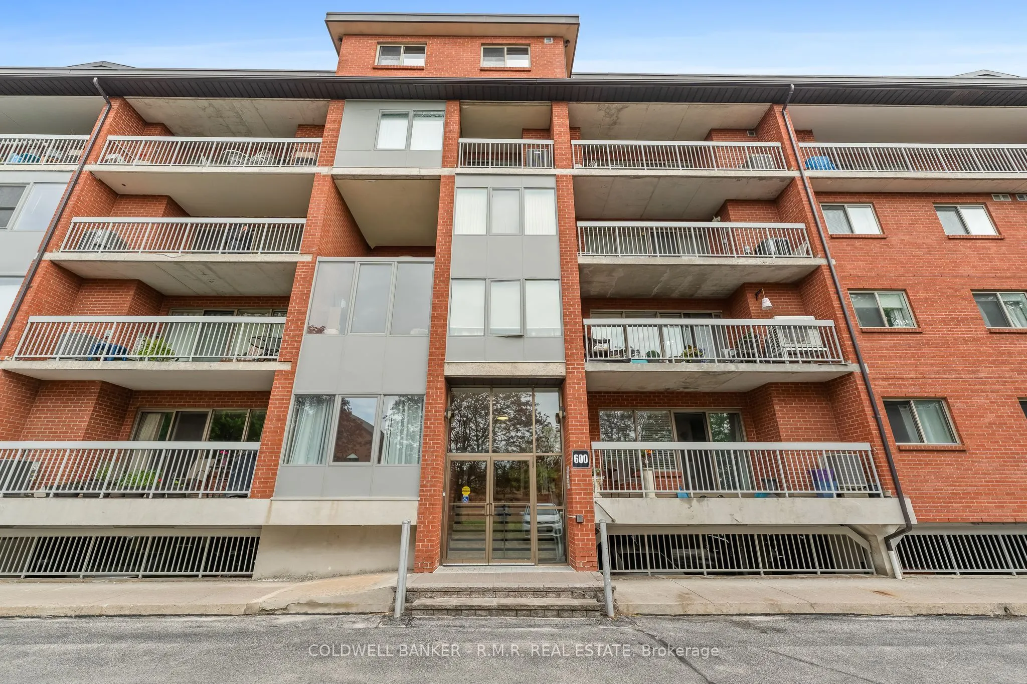 600 Thornton Road N, #PH2