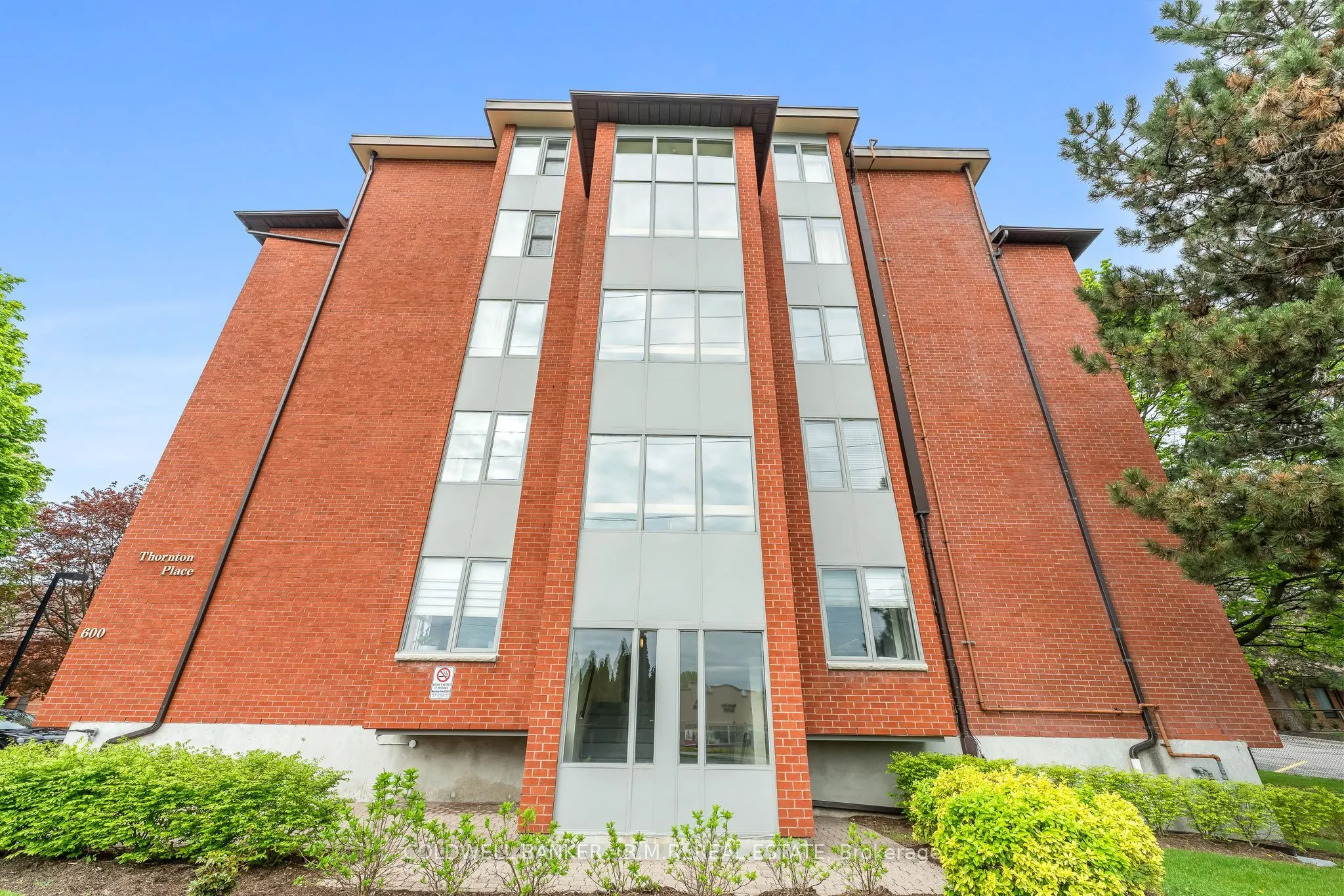 600 Thornton Road N, #PH2