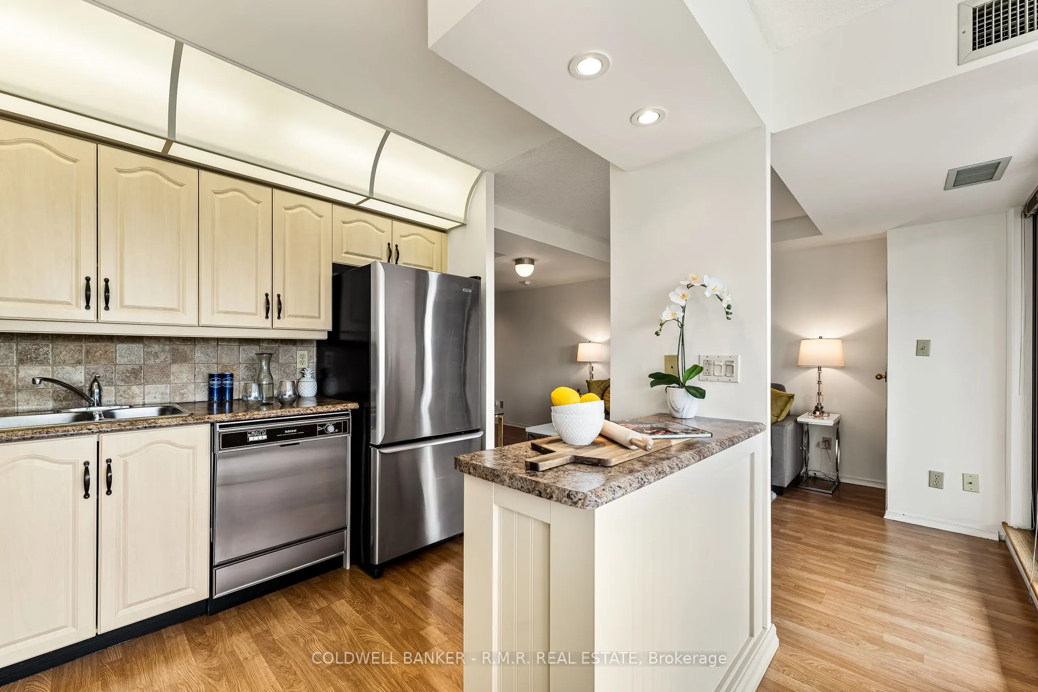 600 Thornton Road N, #PH2