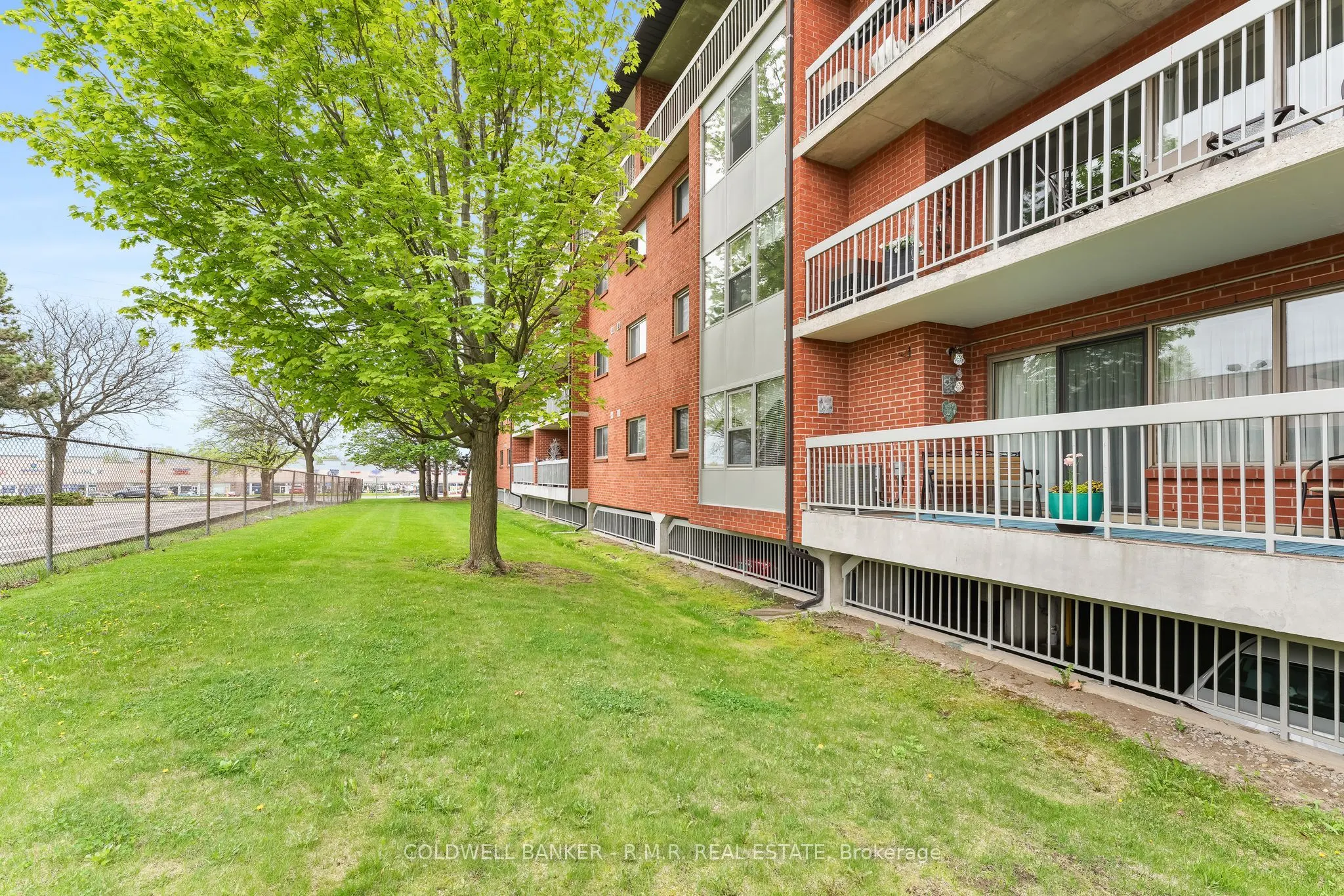 600 Thornton Road N, #PH2