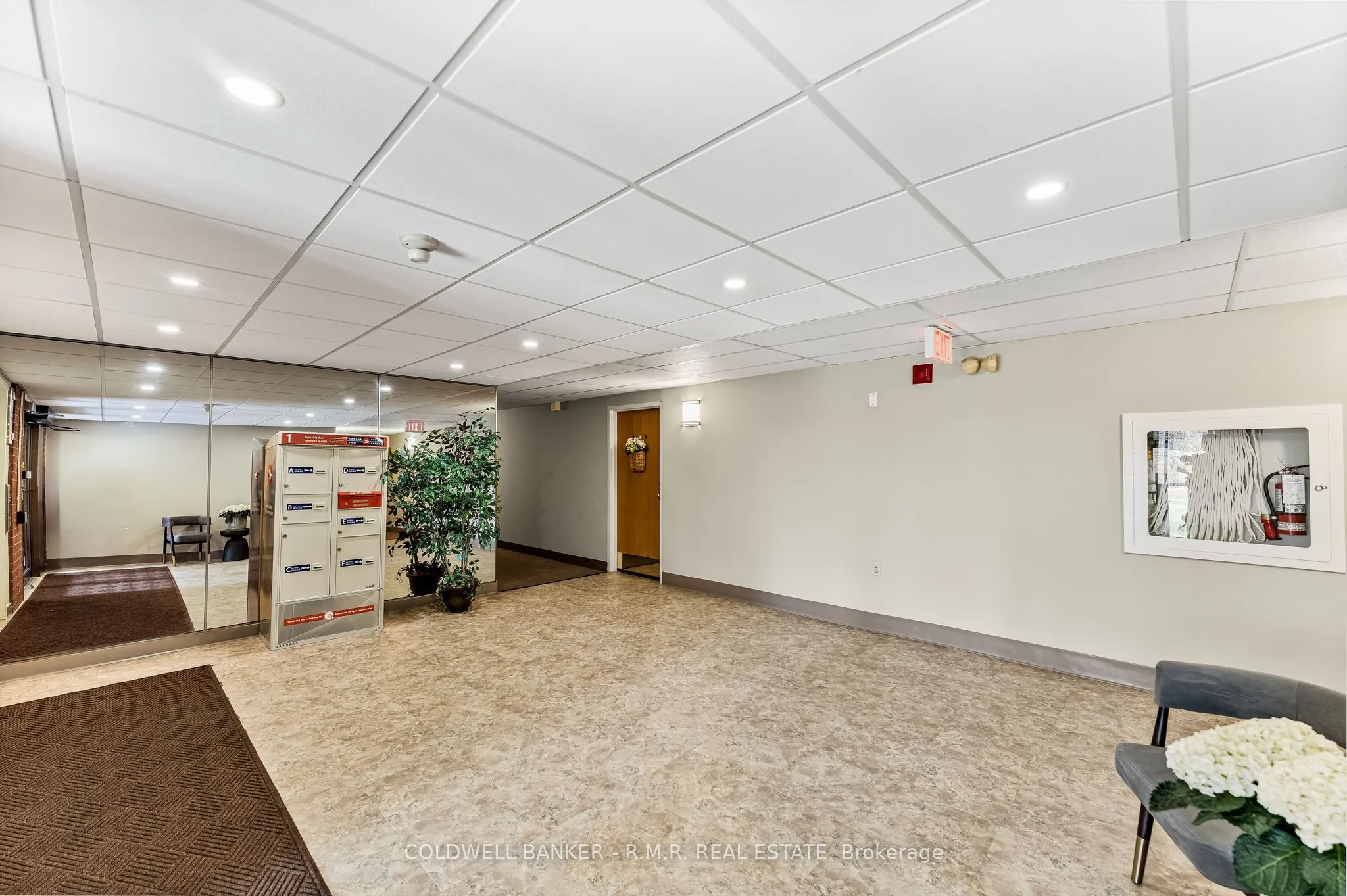 600 Thornton Road N, #PH2