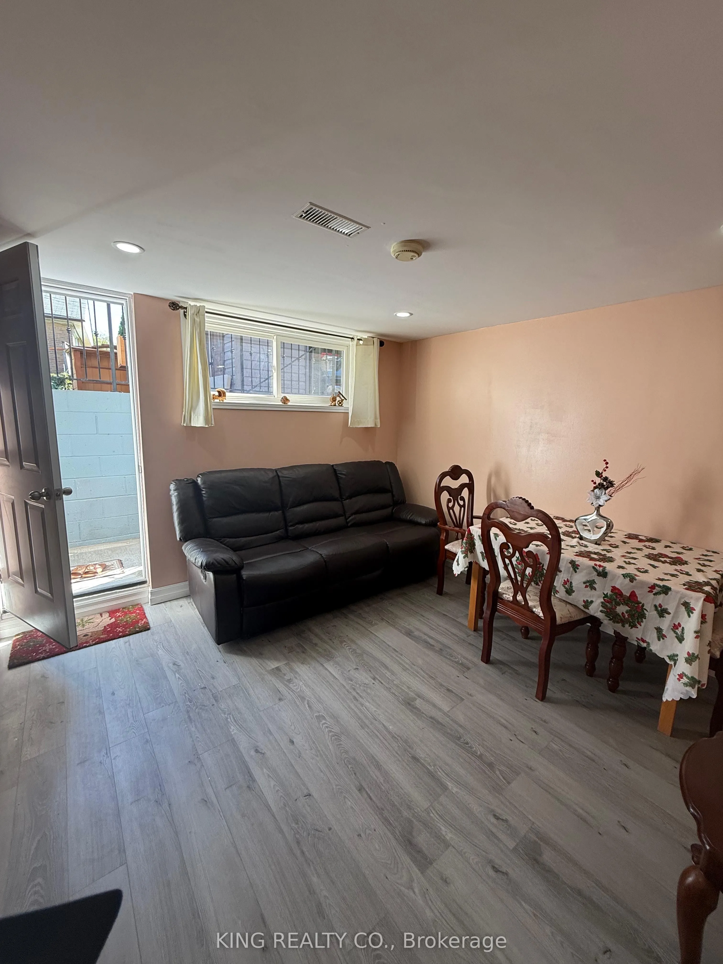 1025 Danforth Road, #Basement