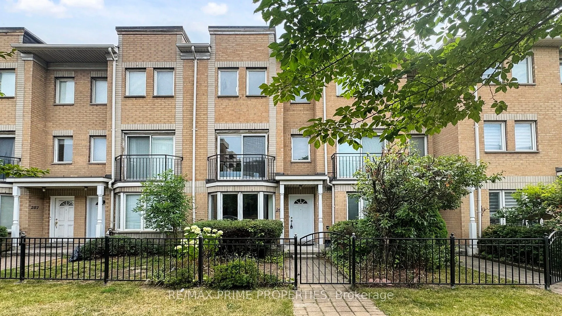 19 Rosebank Drive, #205