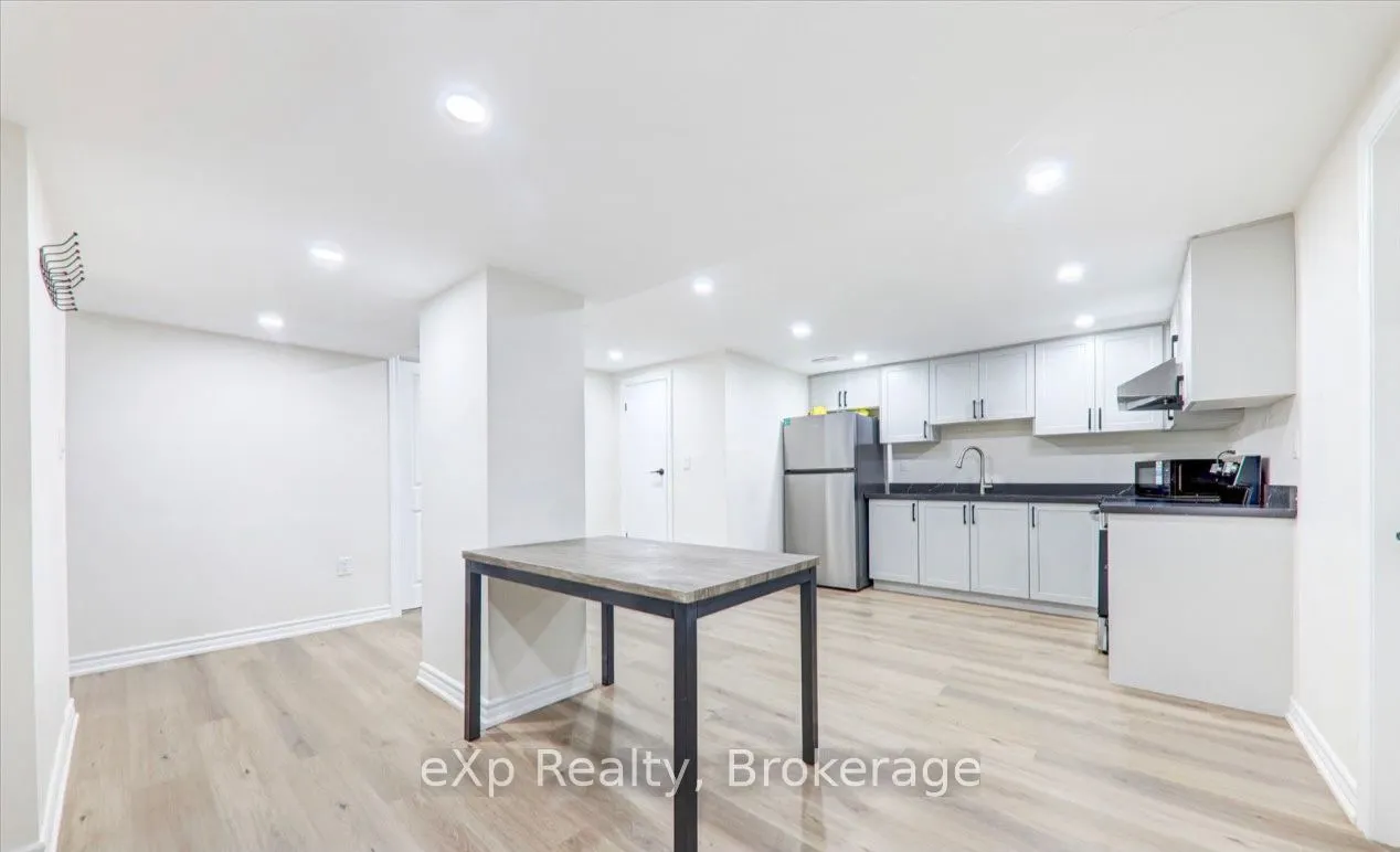 35 Darlingside Drive, #Basement