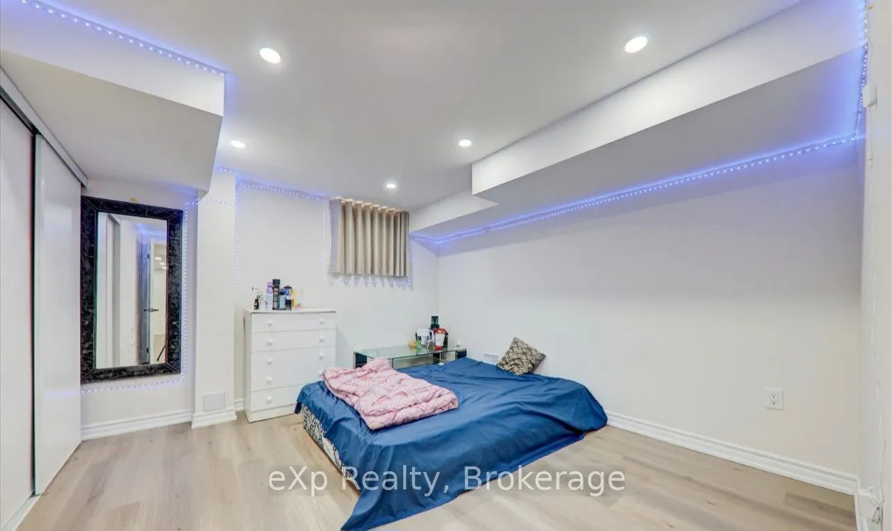 35 Darlingside Drive, #Basement