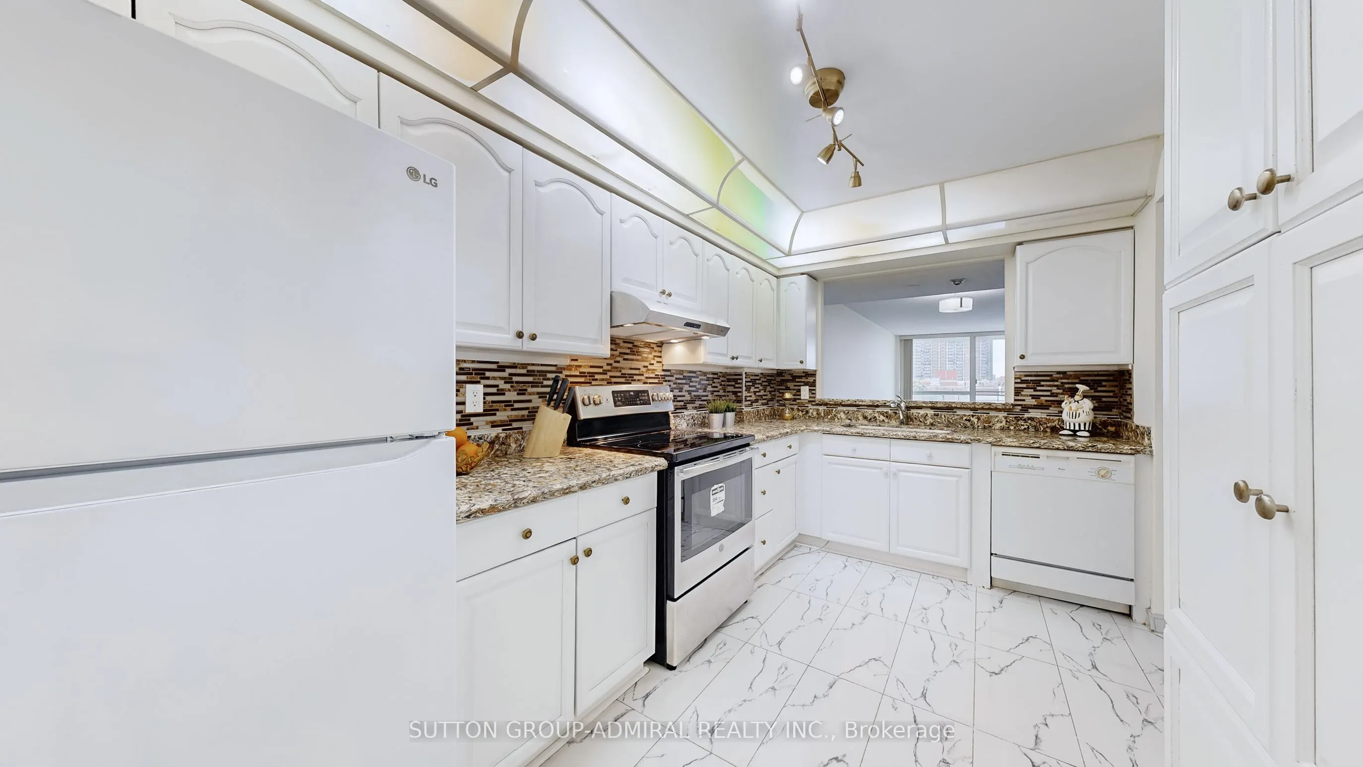 4727 Sheppard Avenue E, #611