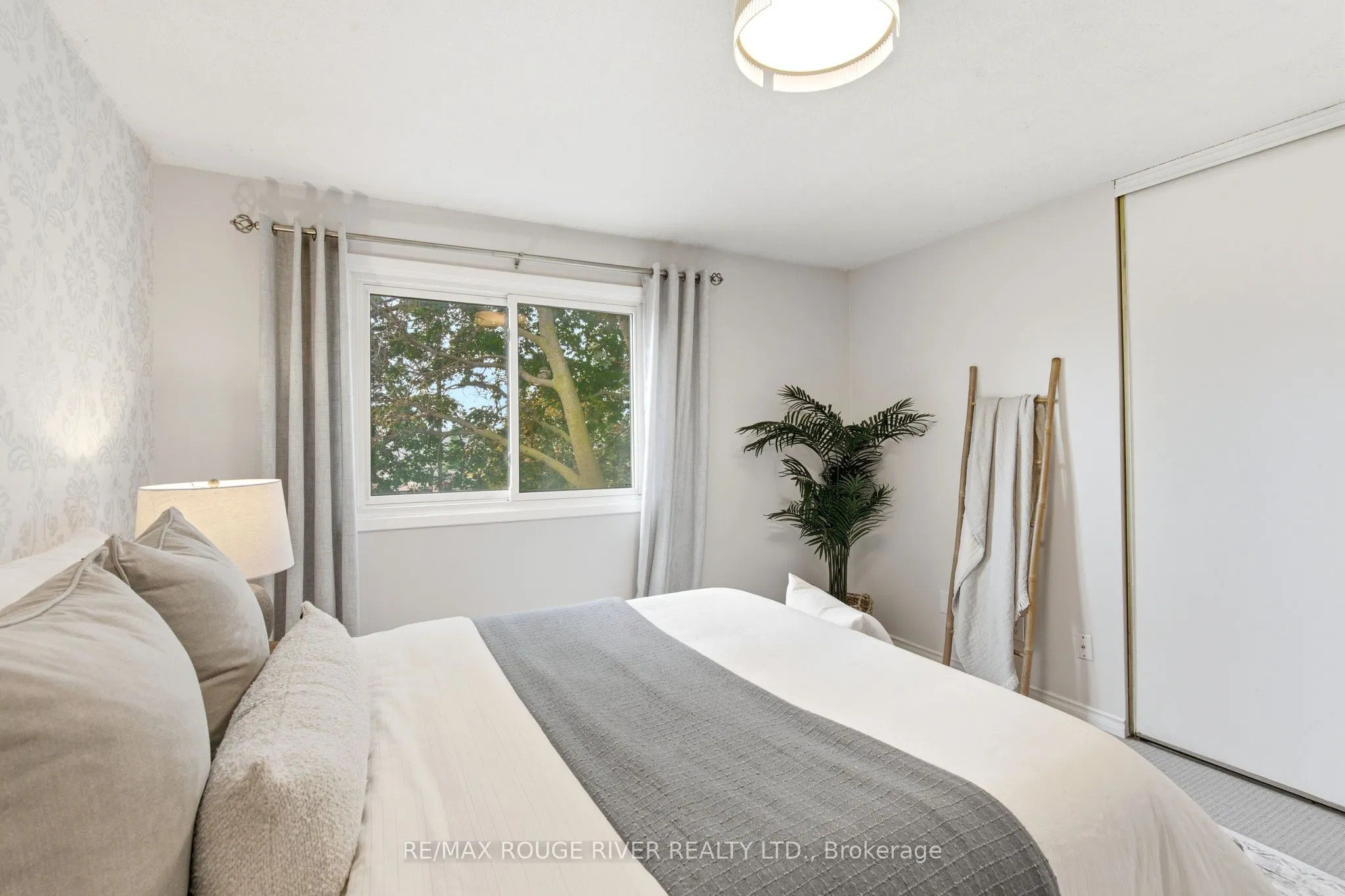 1010 Glen Street, #65