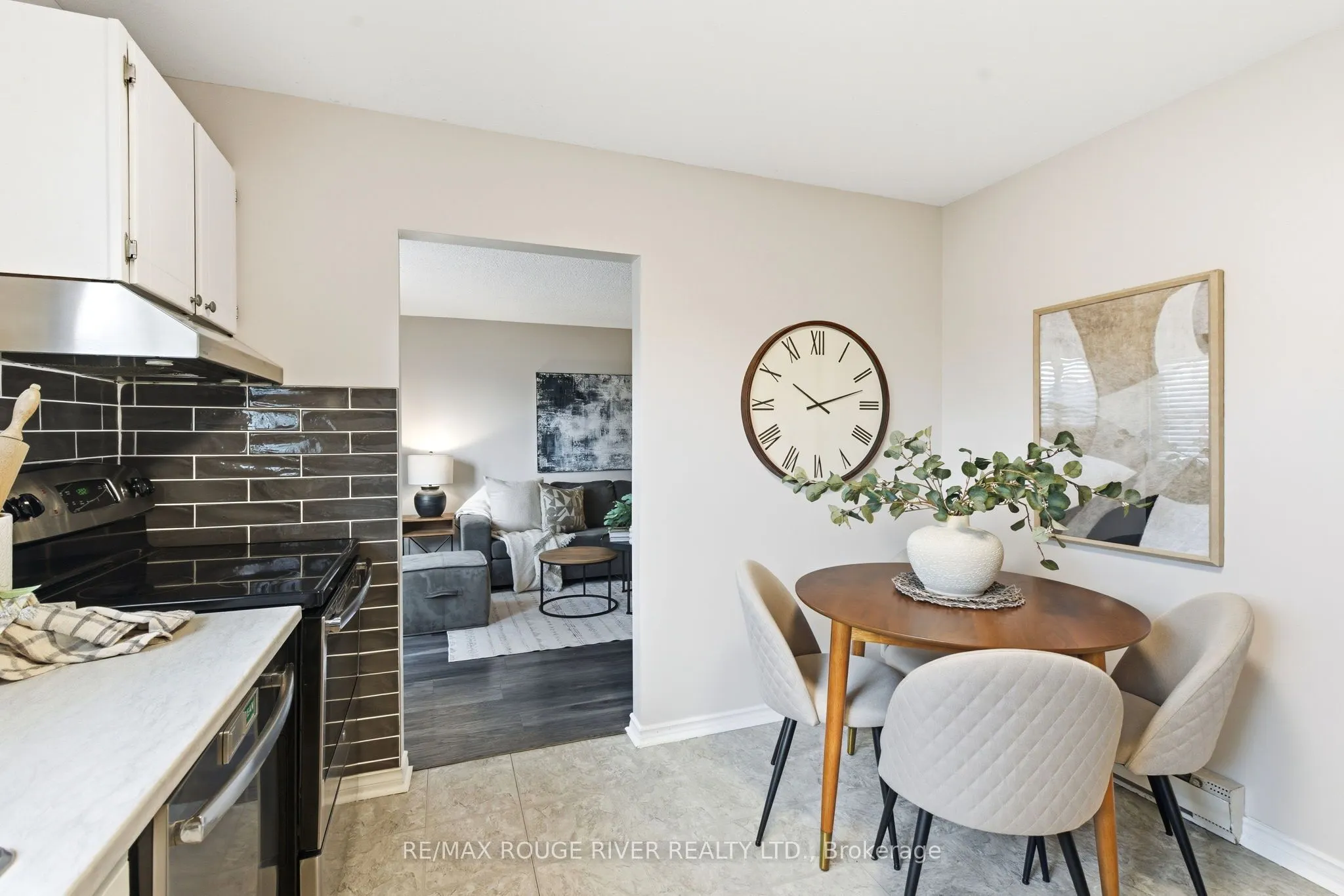 1010 Glen Street, #65