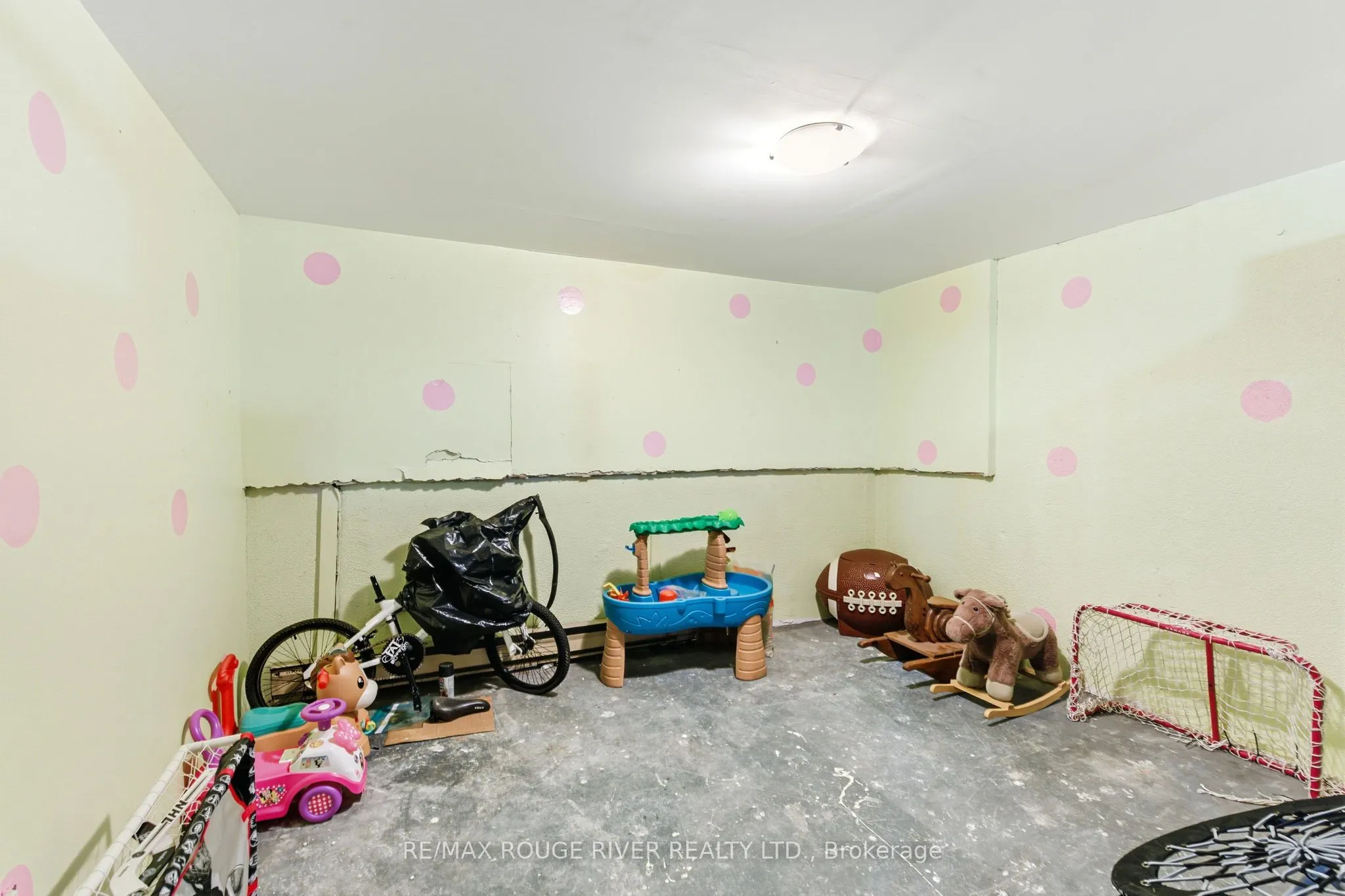 1010 Glen Street, #65