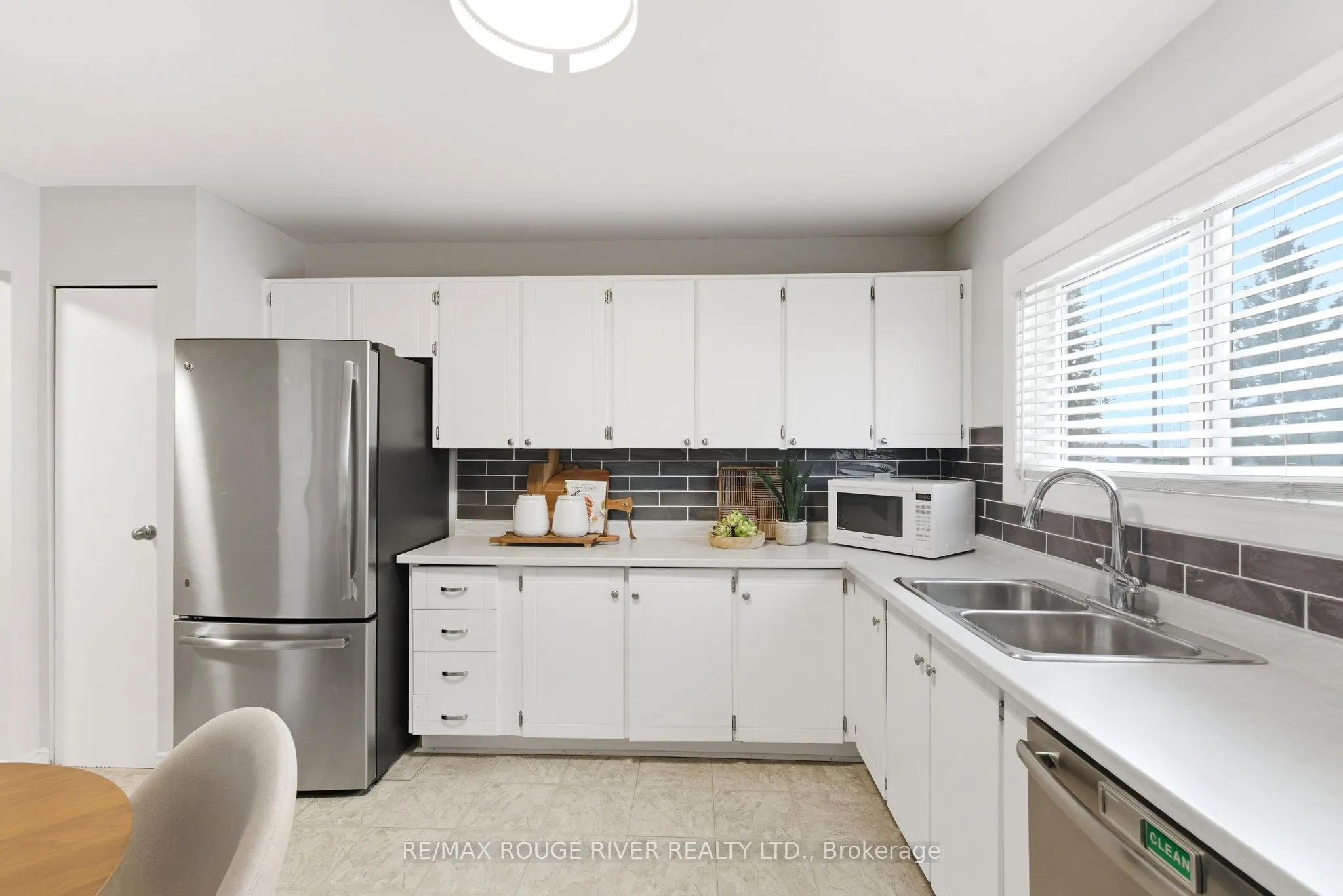 1010 Glen Street, #65