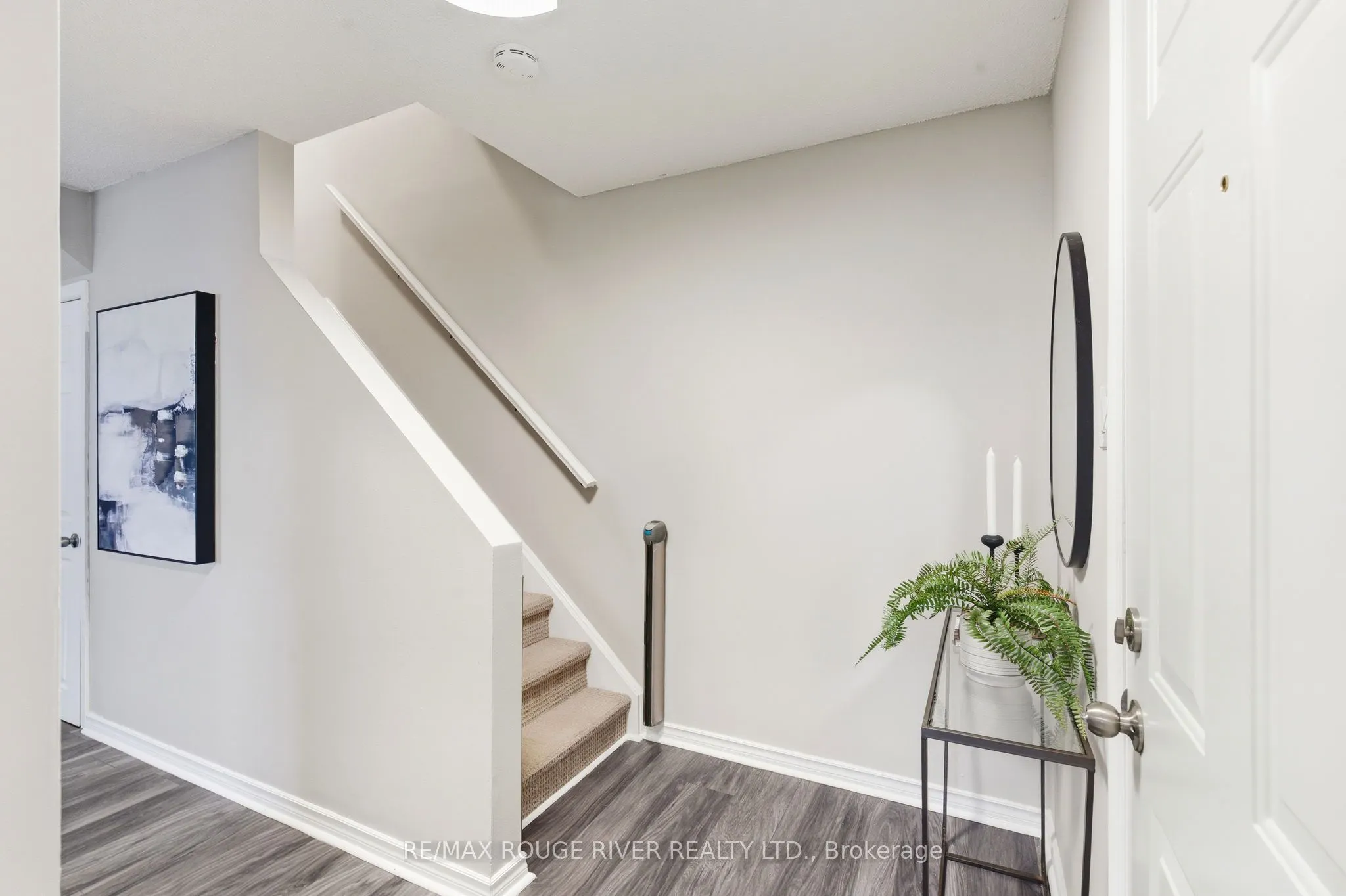 1010 Glen Street, #65