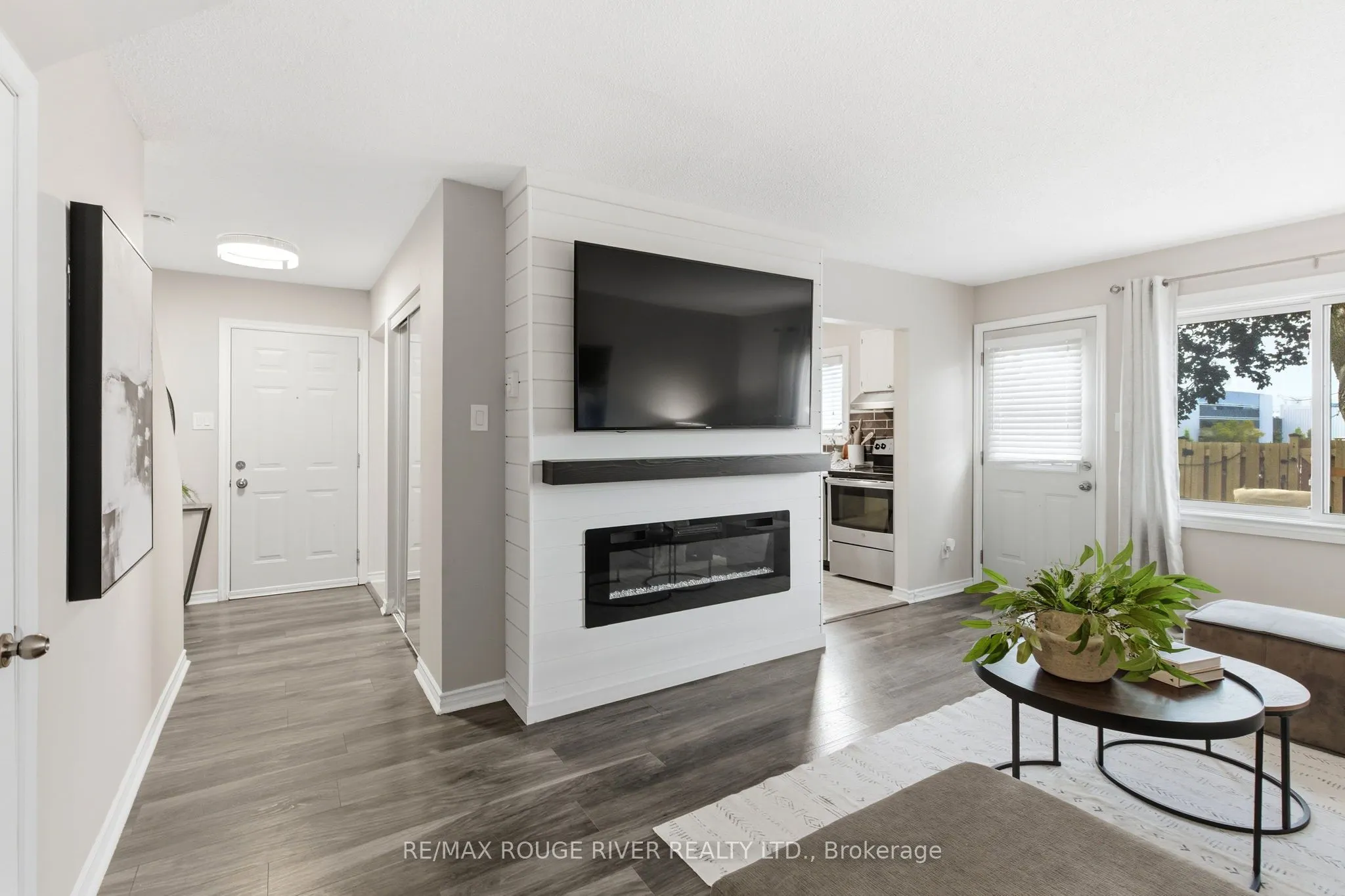 1010 Glen Street, #65