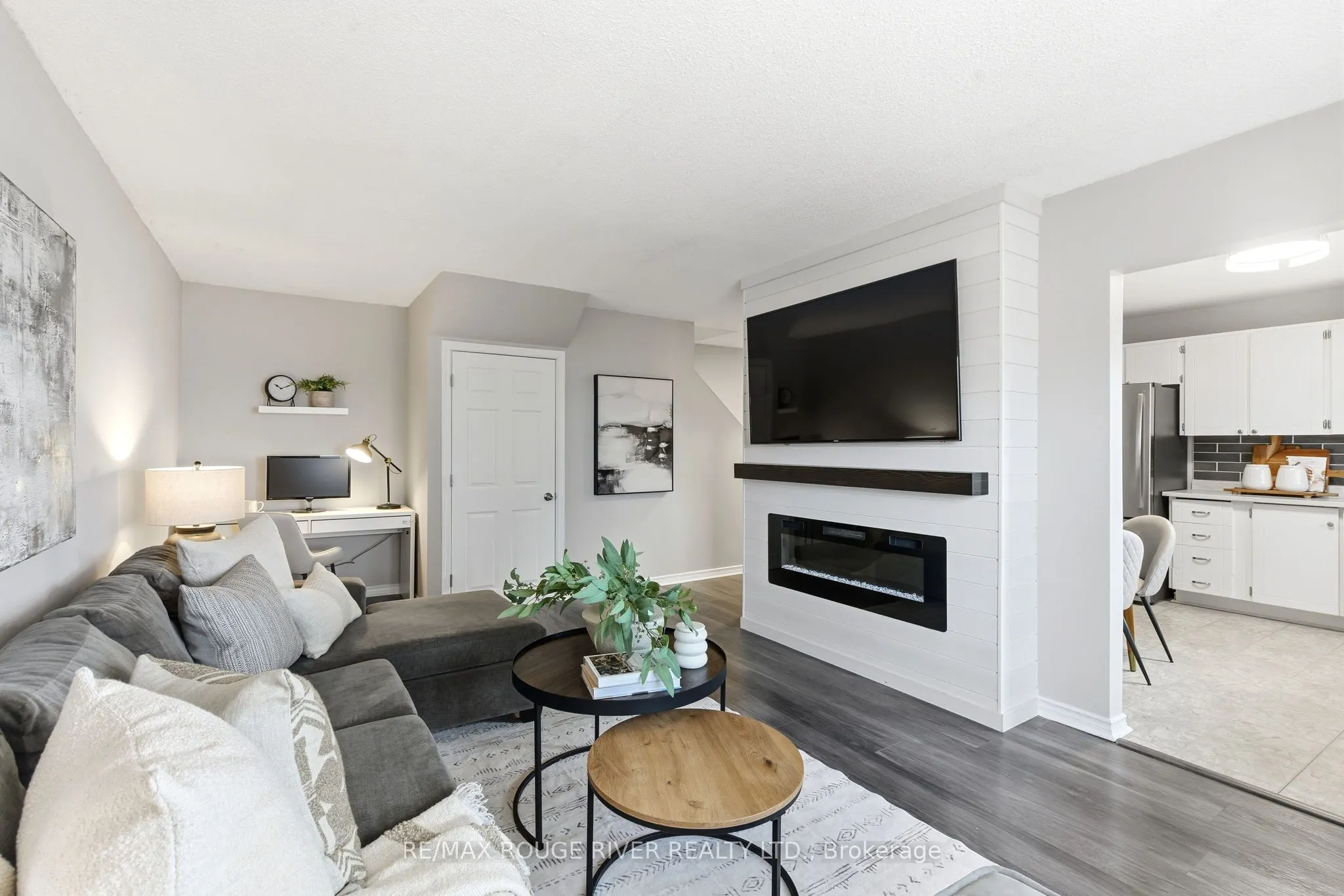 1010 Glen Street, #65