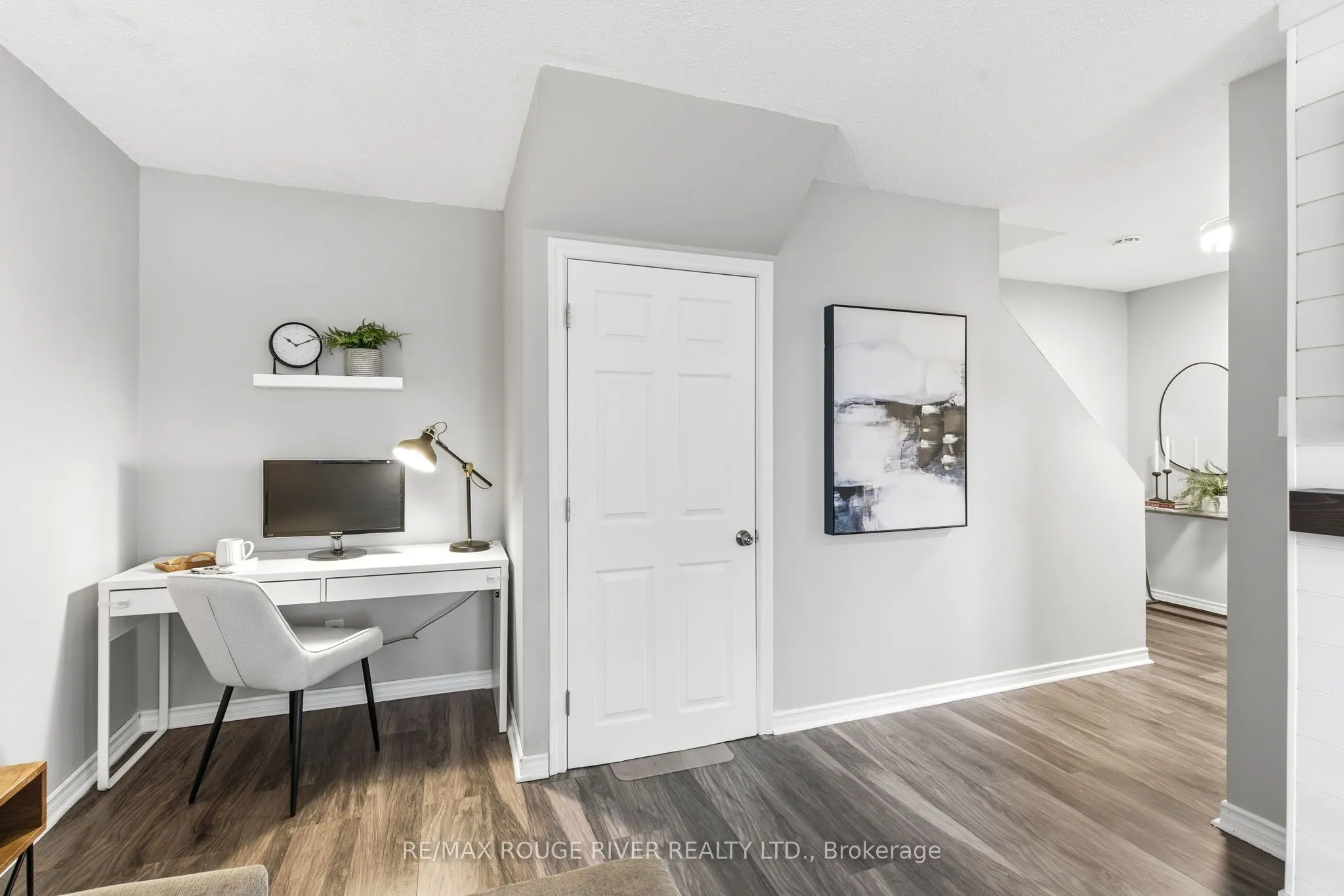 1010 Glen Street, #65