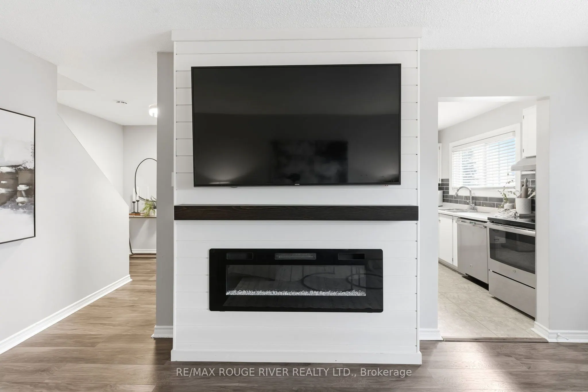 1010 Glen Street, #65