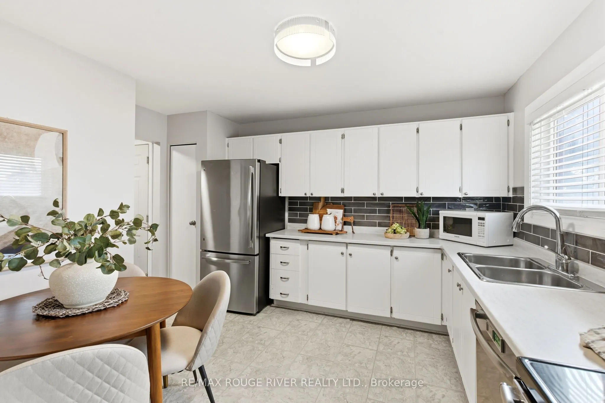 1010 Glen Street, #65