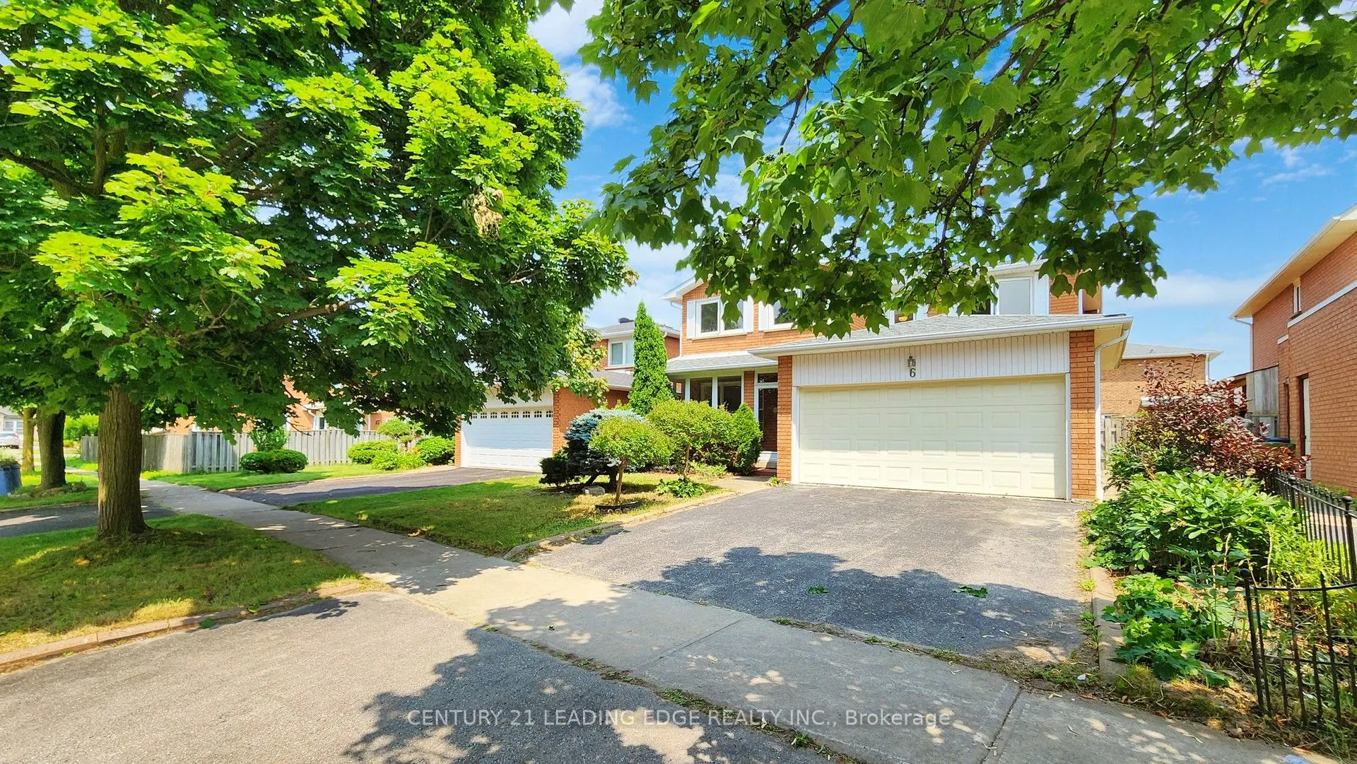 6 Raynes Crescent