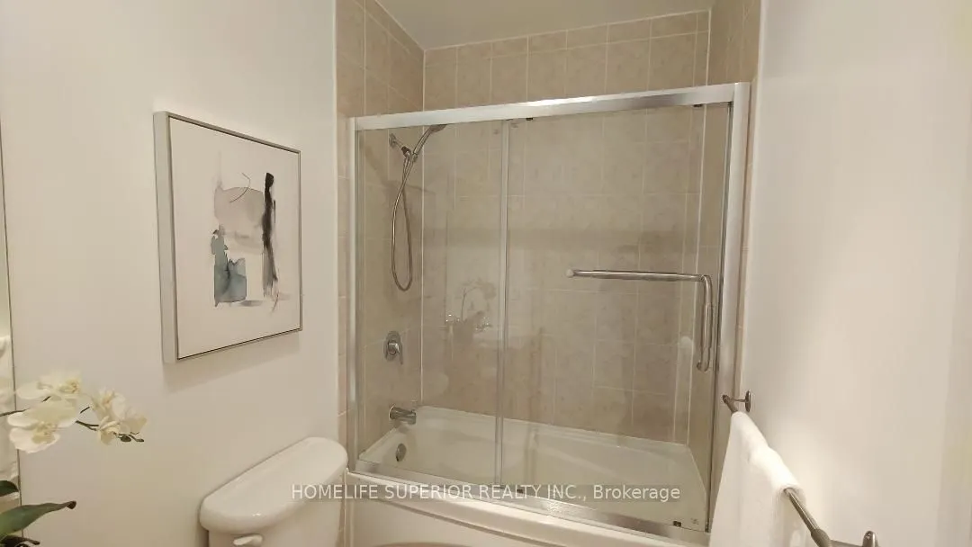 44 Bond Street W, #316