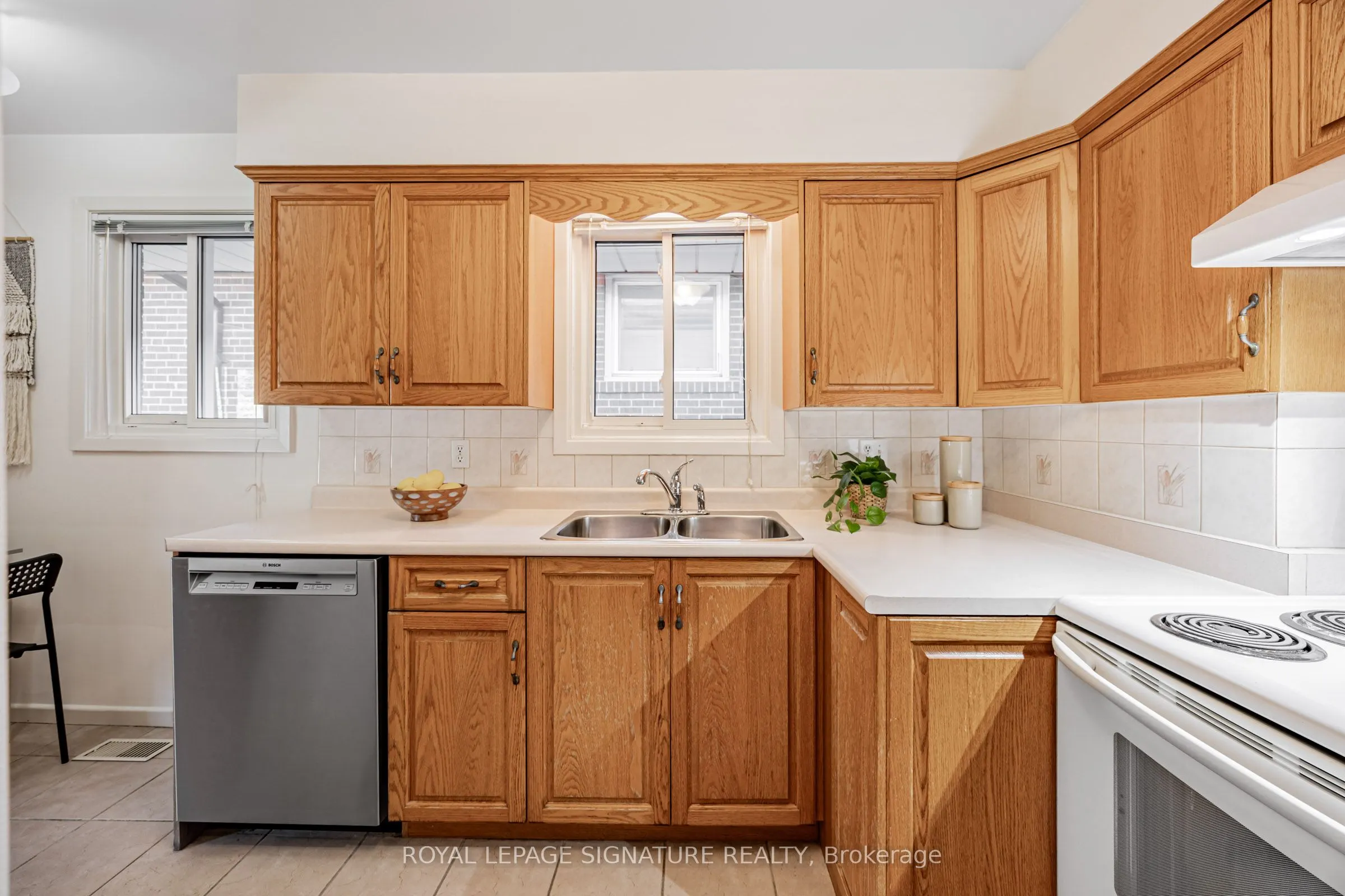 28 Sedgemount Drive