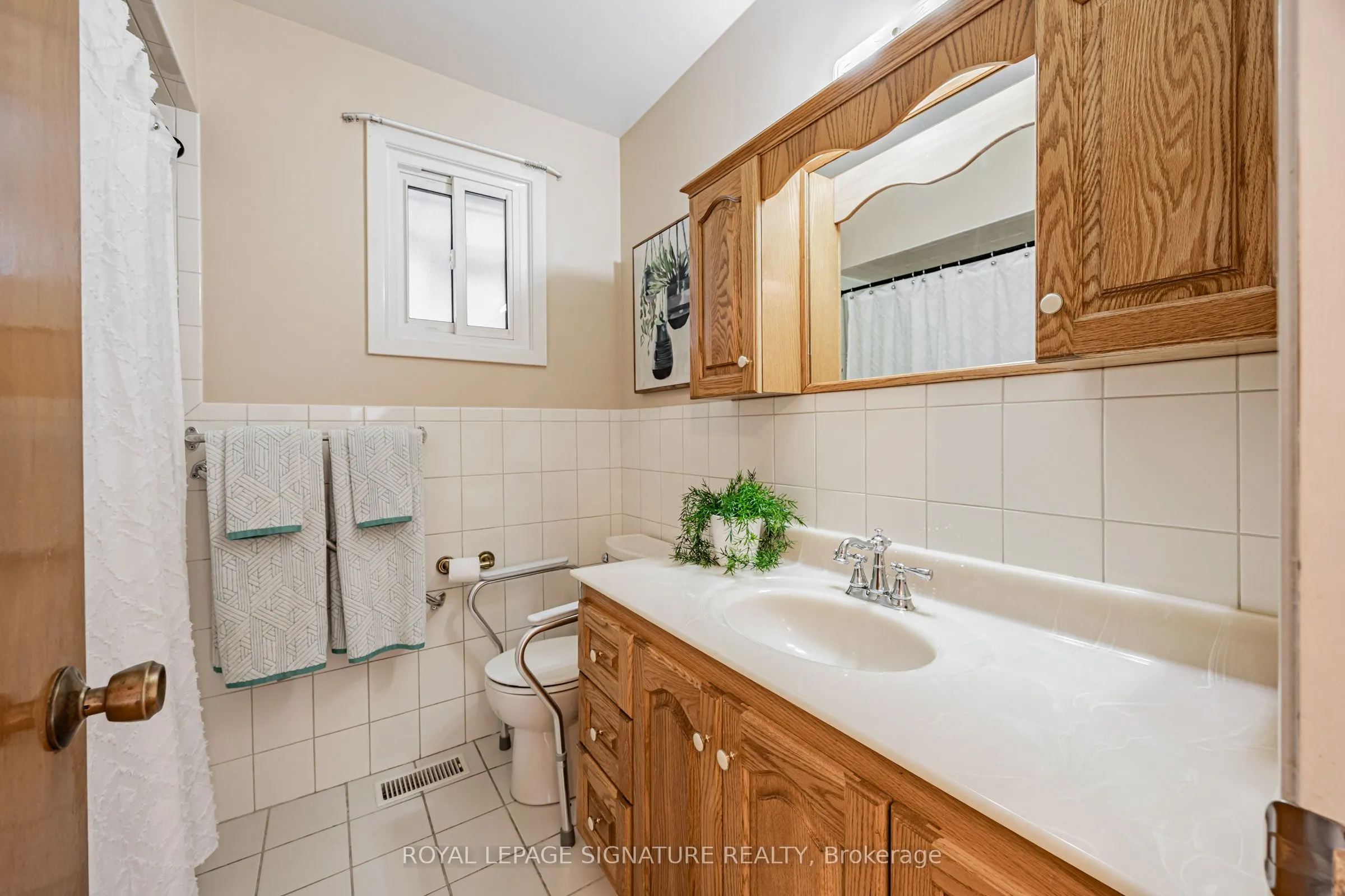 28 Sedgemount Drive
