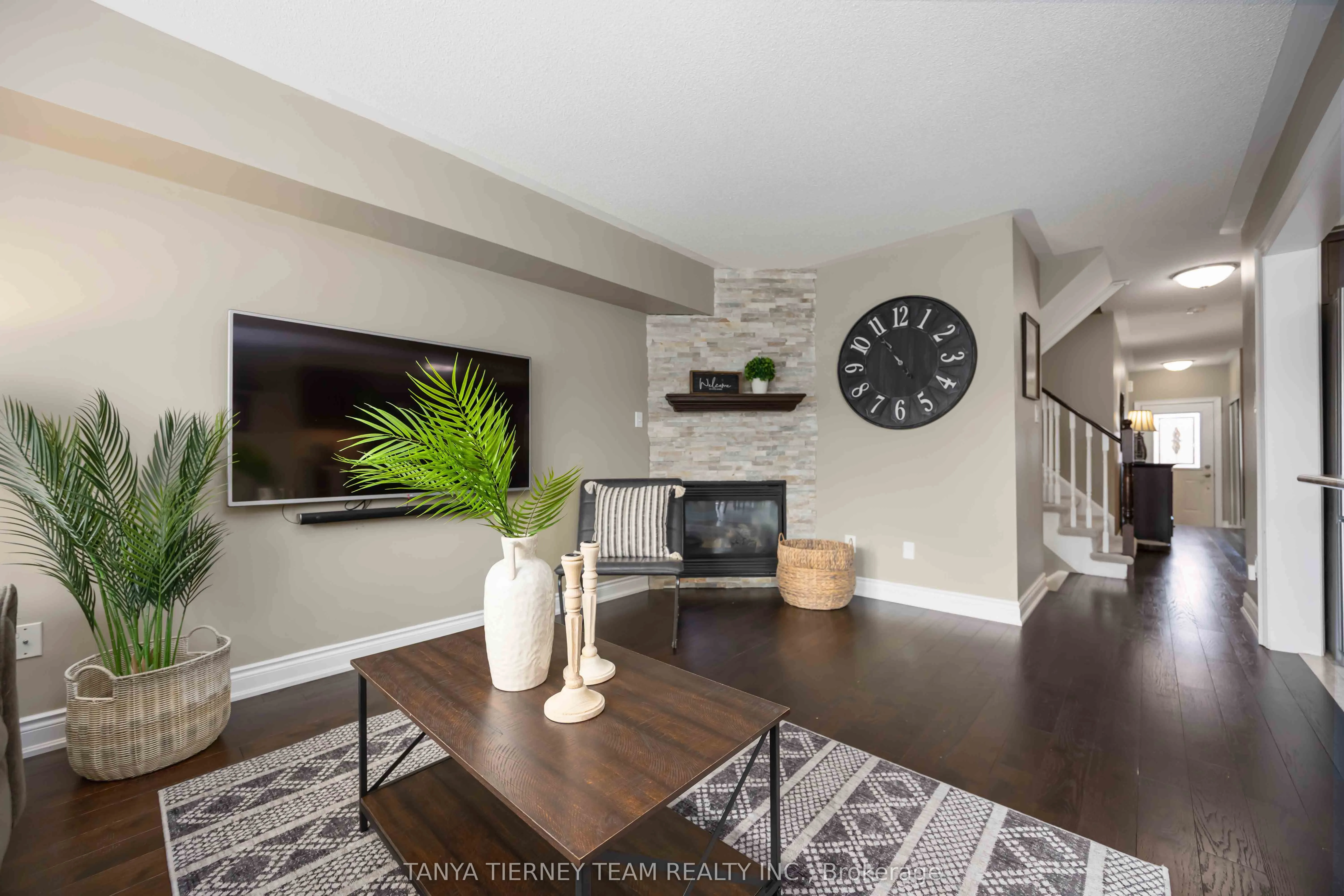 152 Shrewsbury Drive