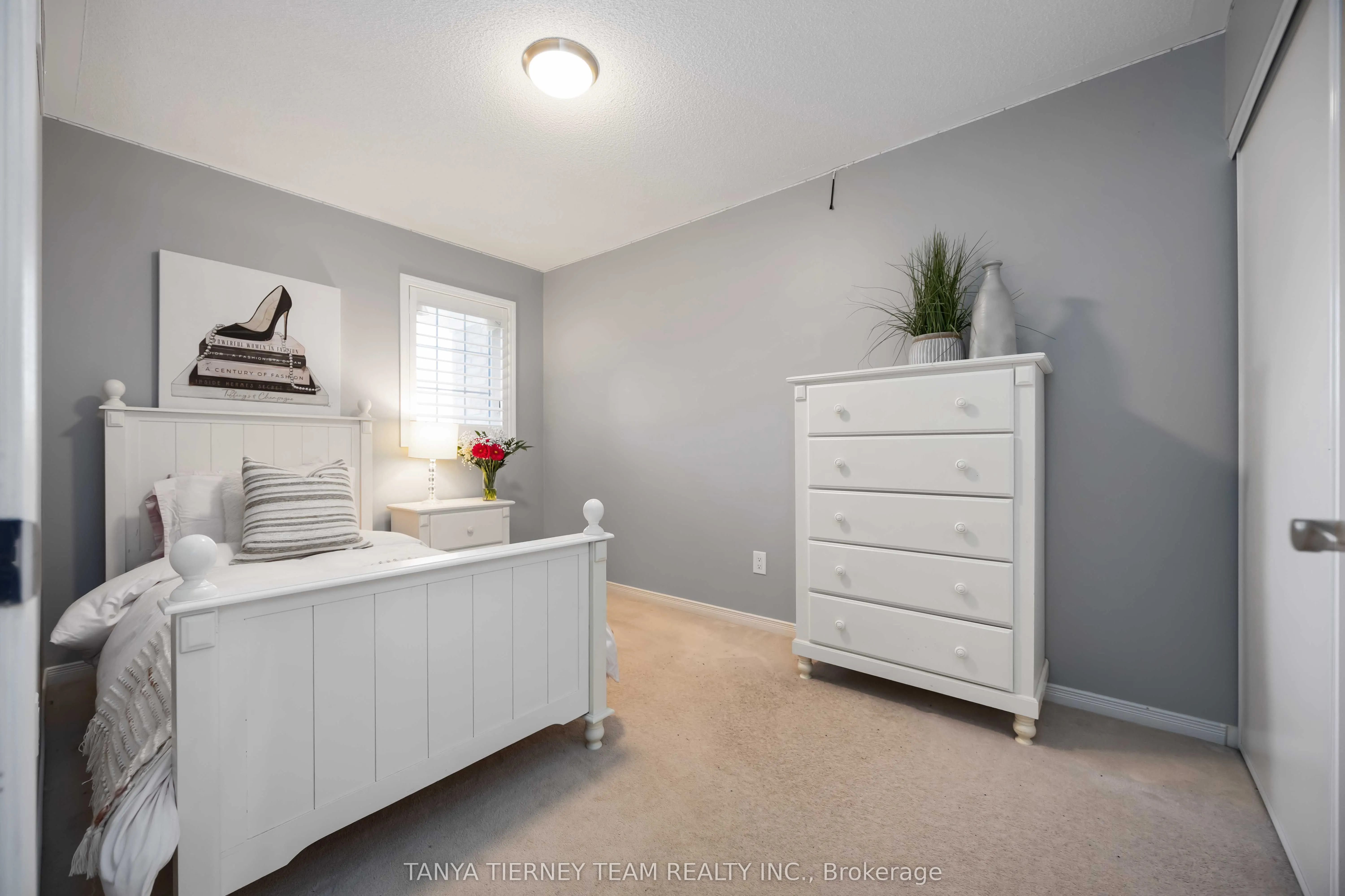 152 Shrewsbury Drive