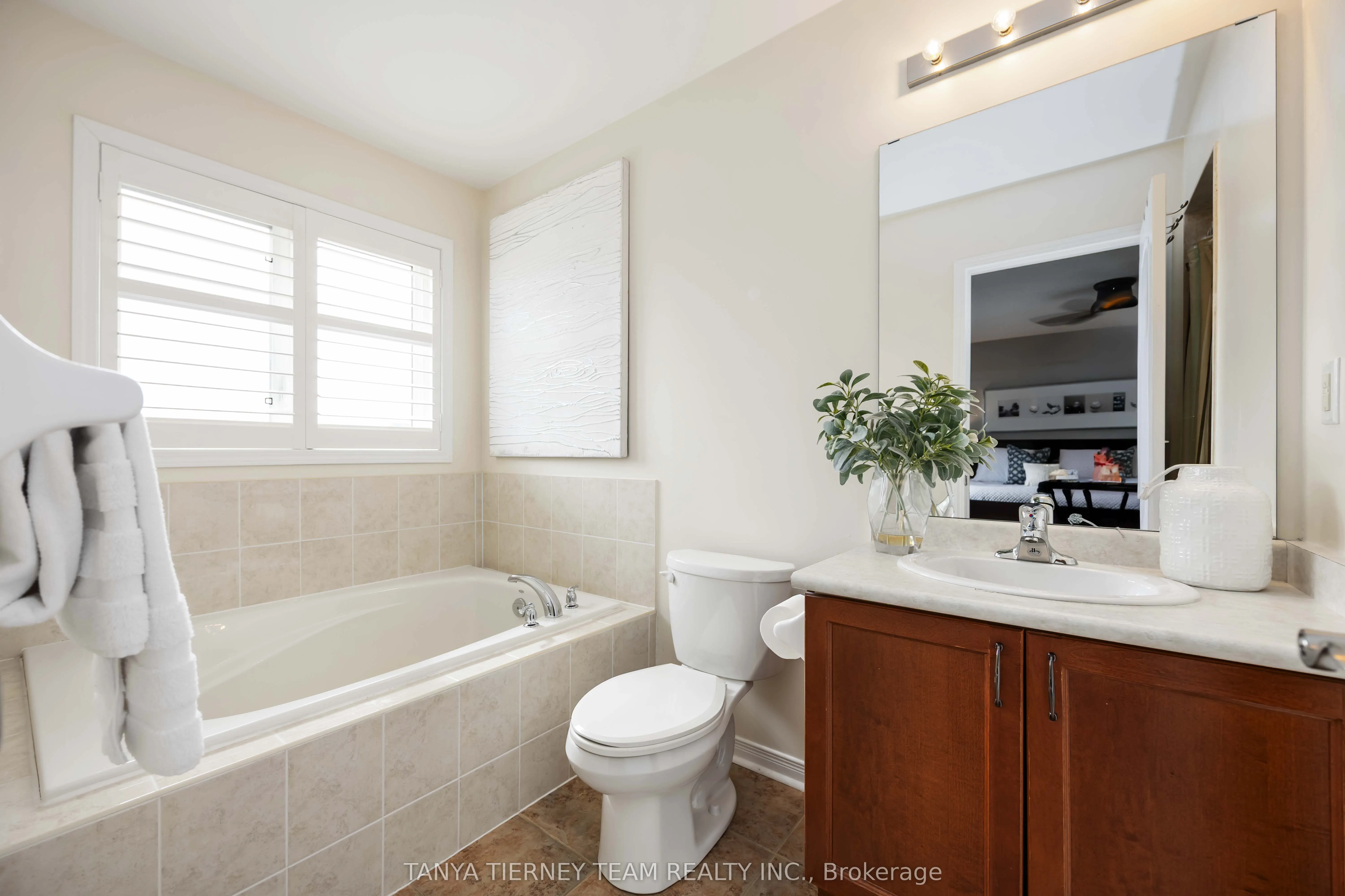 152 Shrewsbury Drive