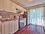 702 Brock Street S