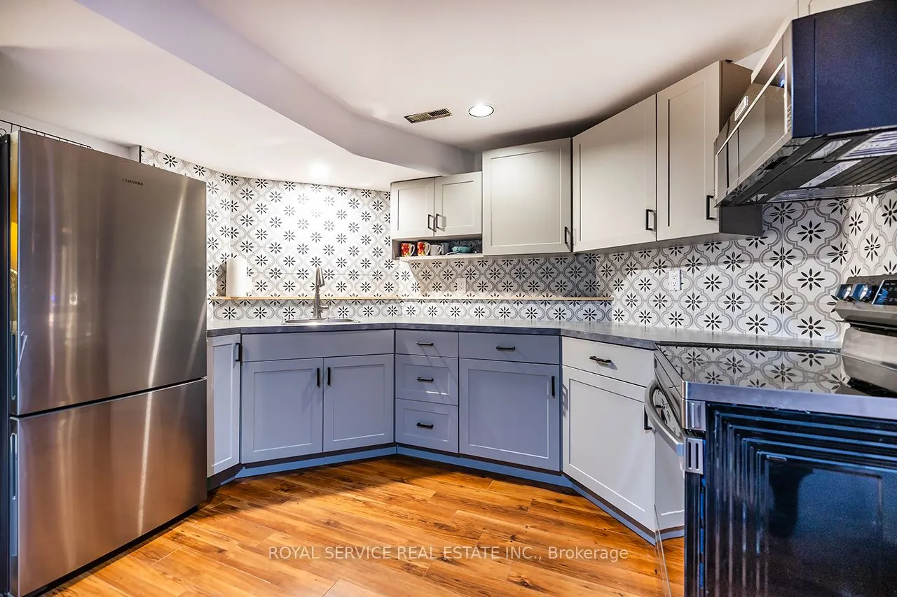 55 White Cliffe Drive