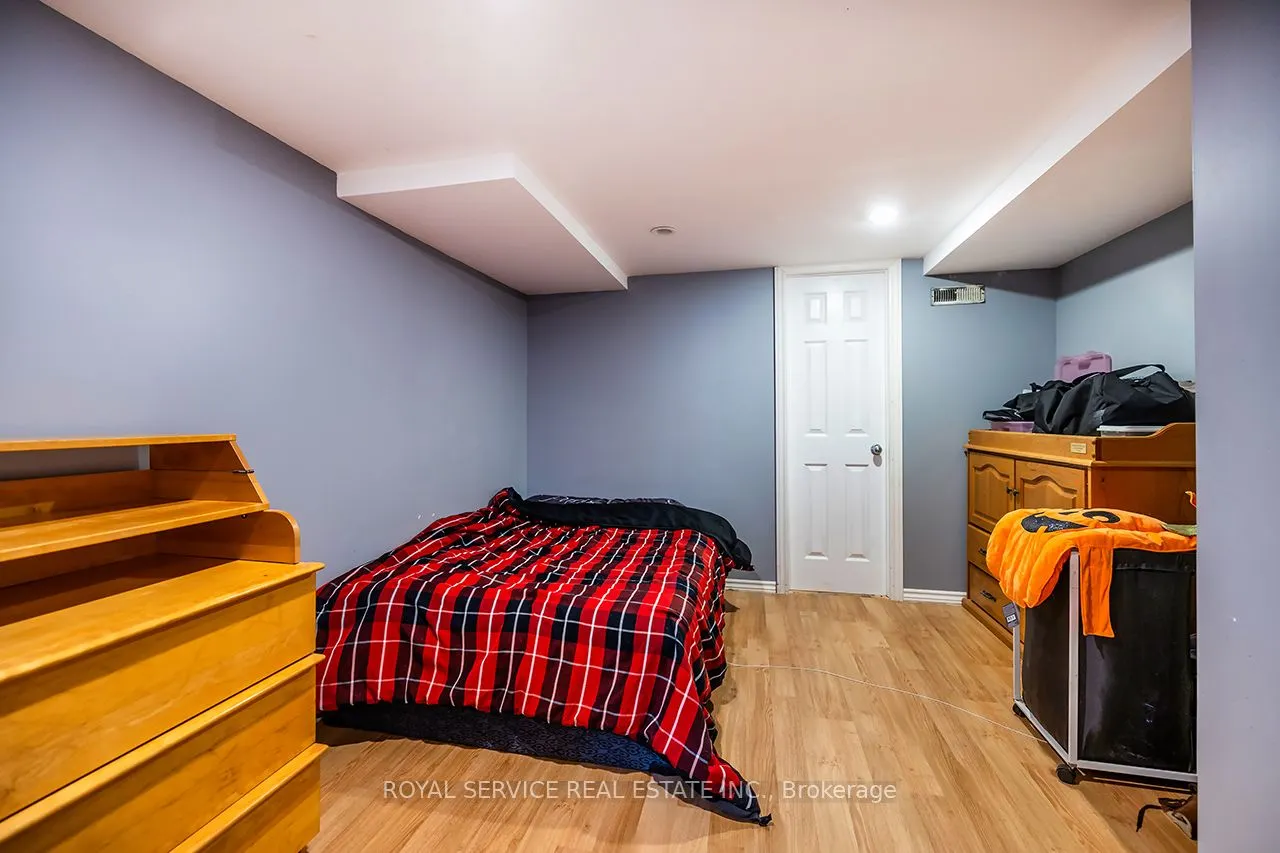 55 White Cliffe Drive