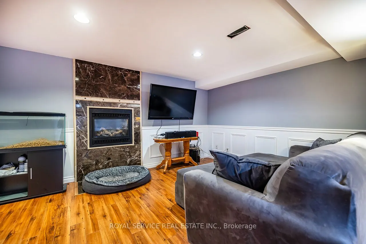 55 White Cliffe Drive