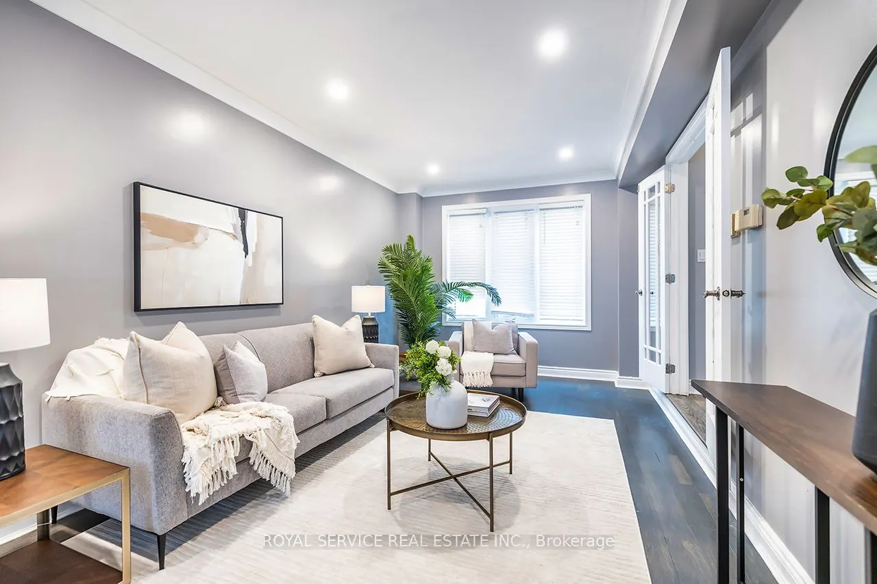 55 White Cliffe Drive