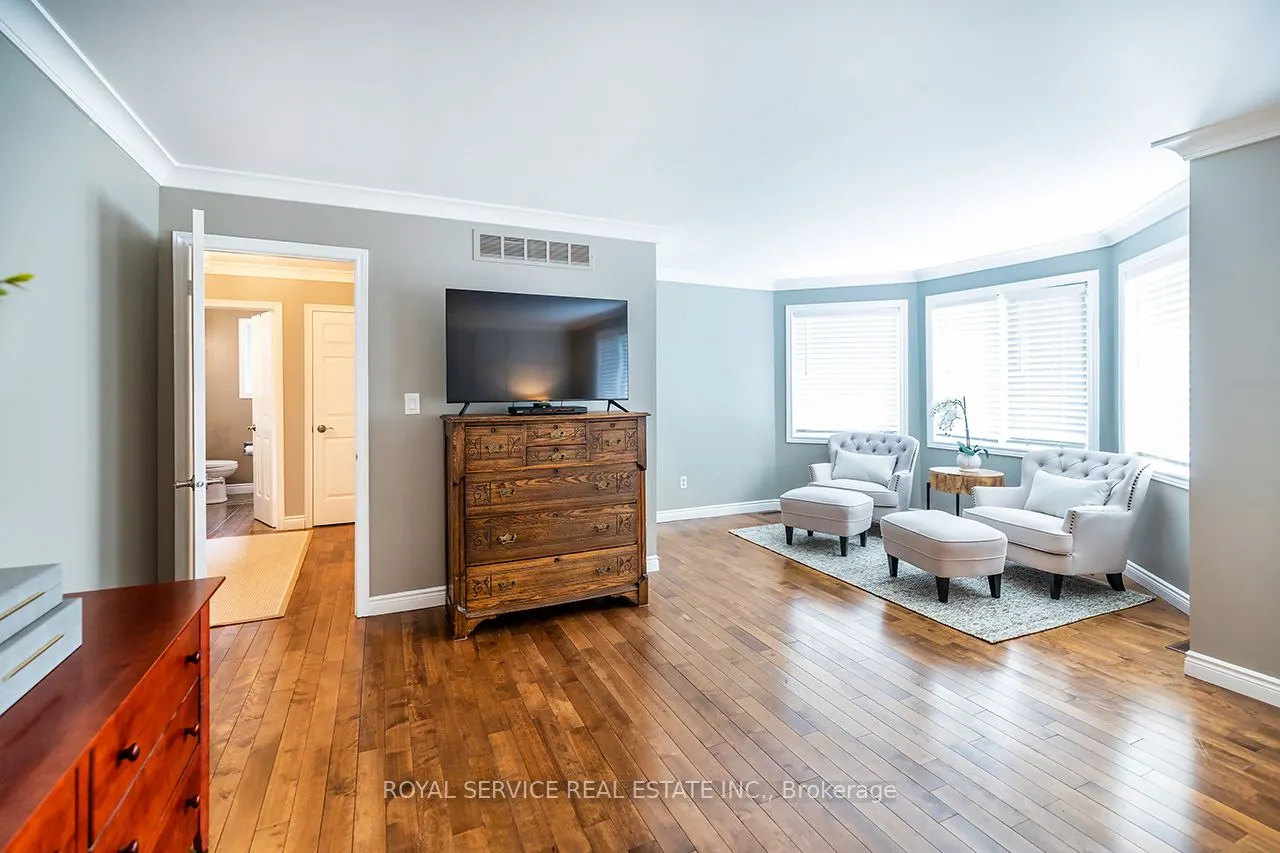 55 White Cliffe Drive