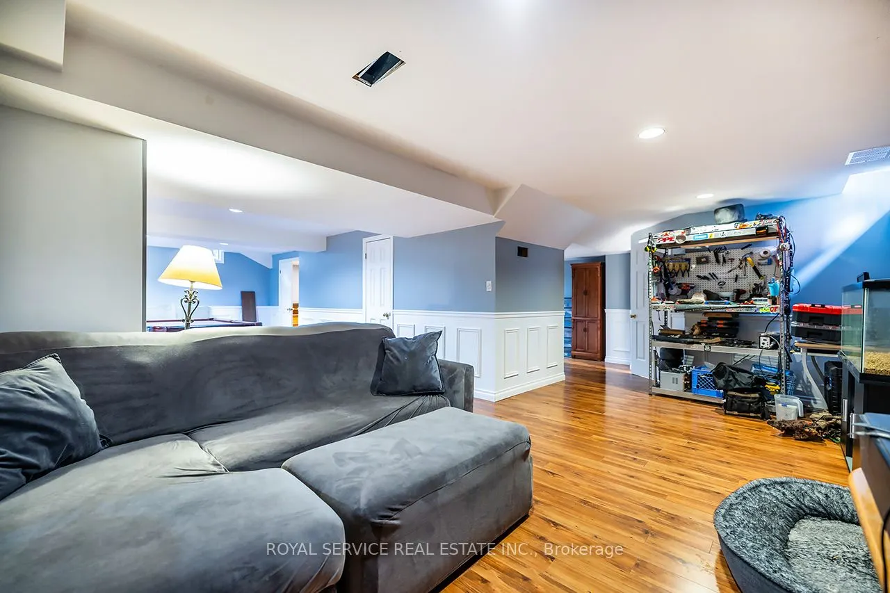 55 White Cliffe Drive