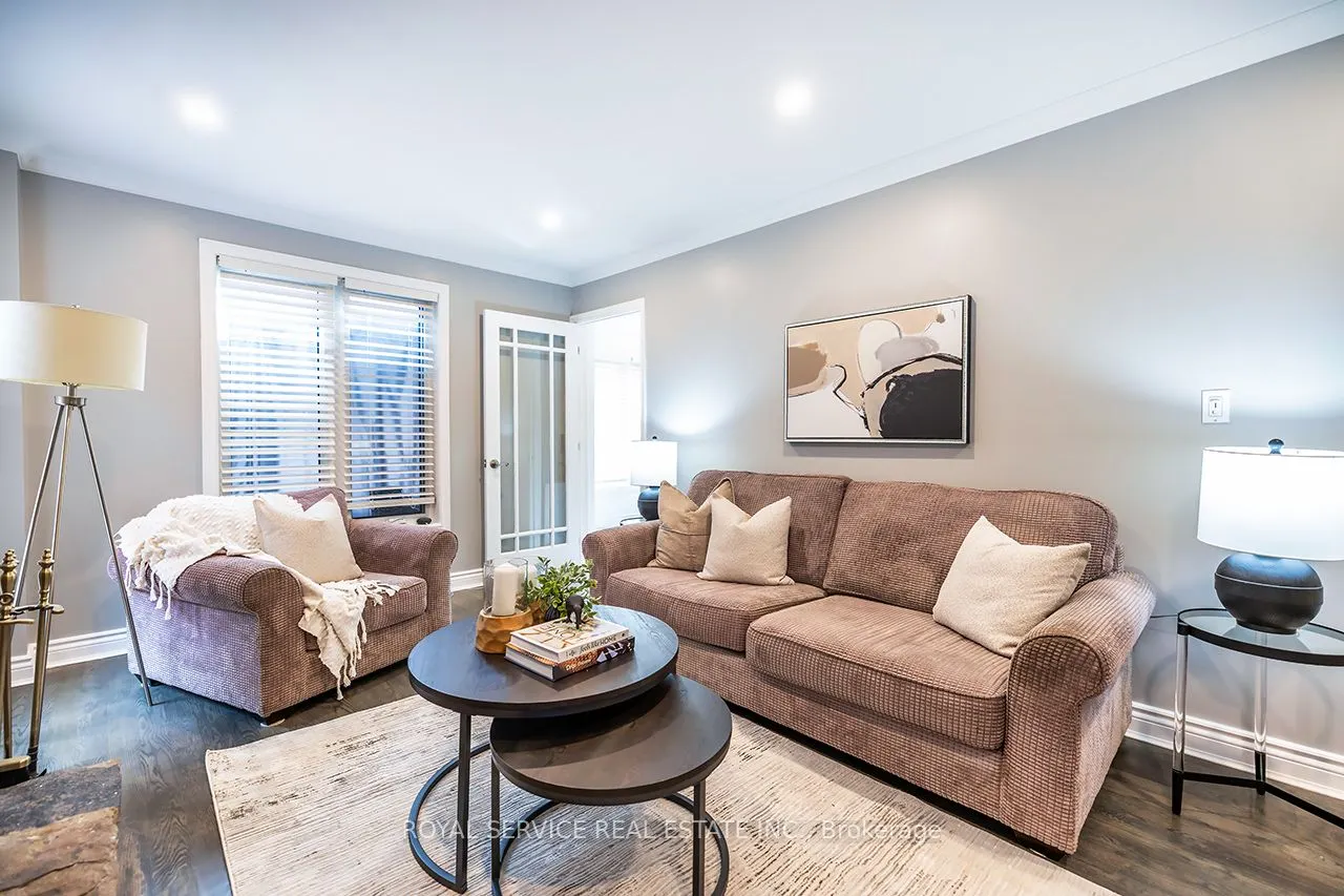55 White Cliffe Drive
