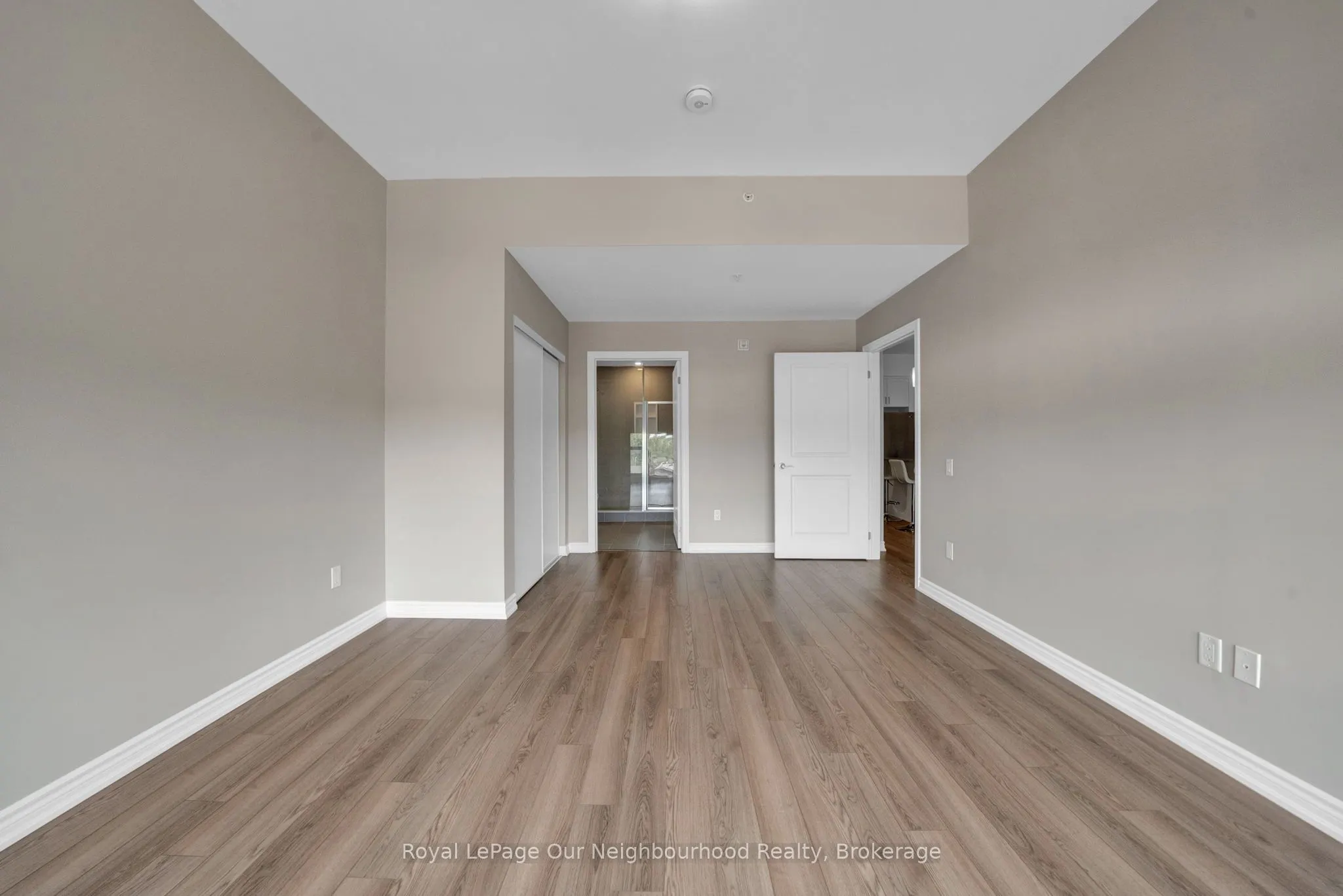109 King Avenue E, #402